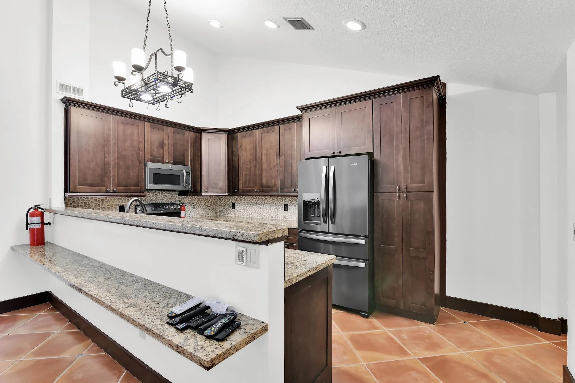 1219 PERIWINKLE Place