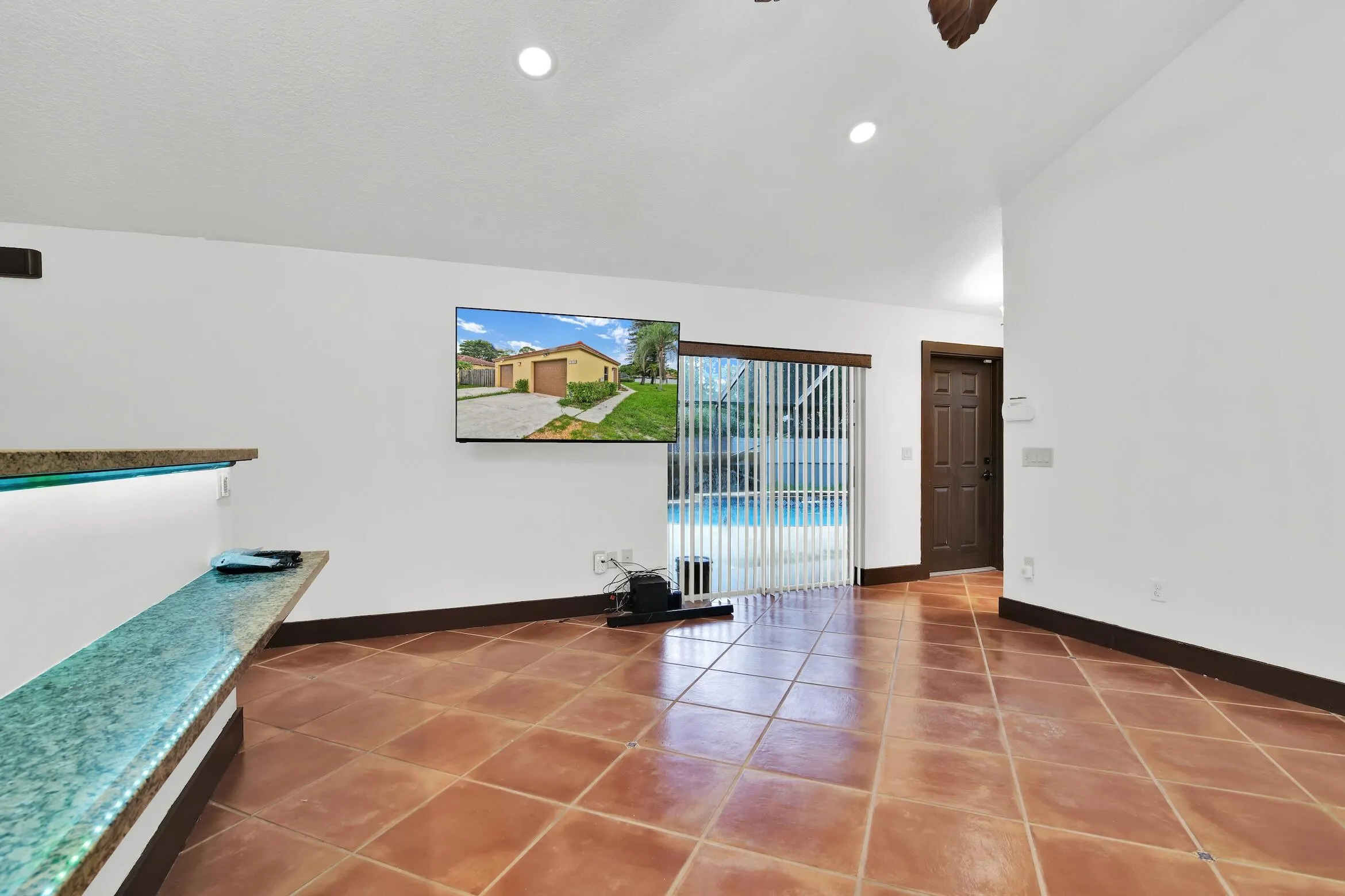 1219 PERIWINKLE Place