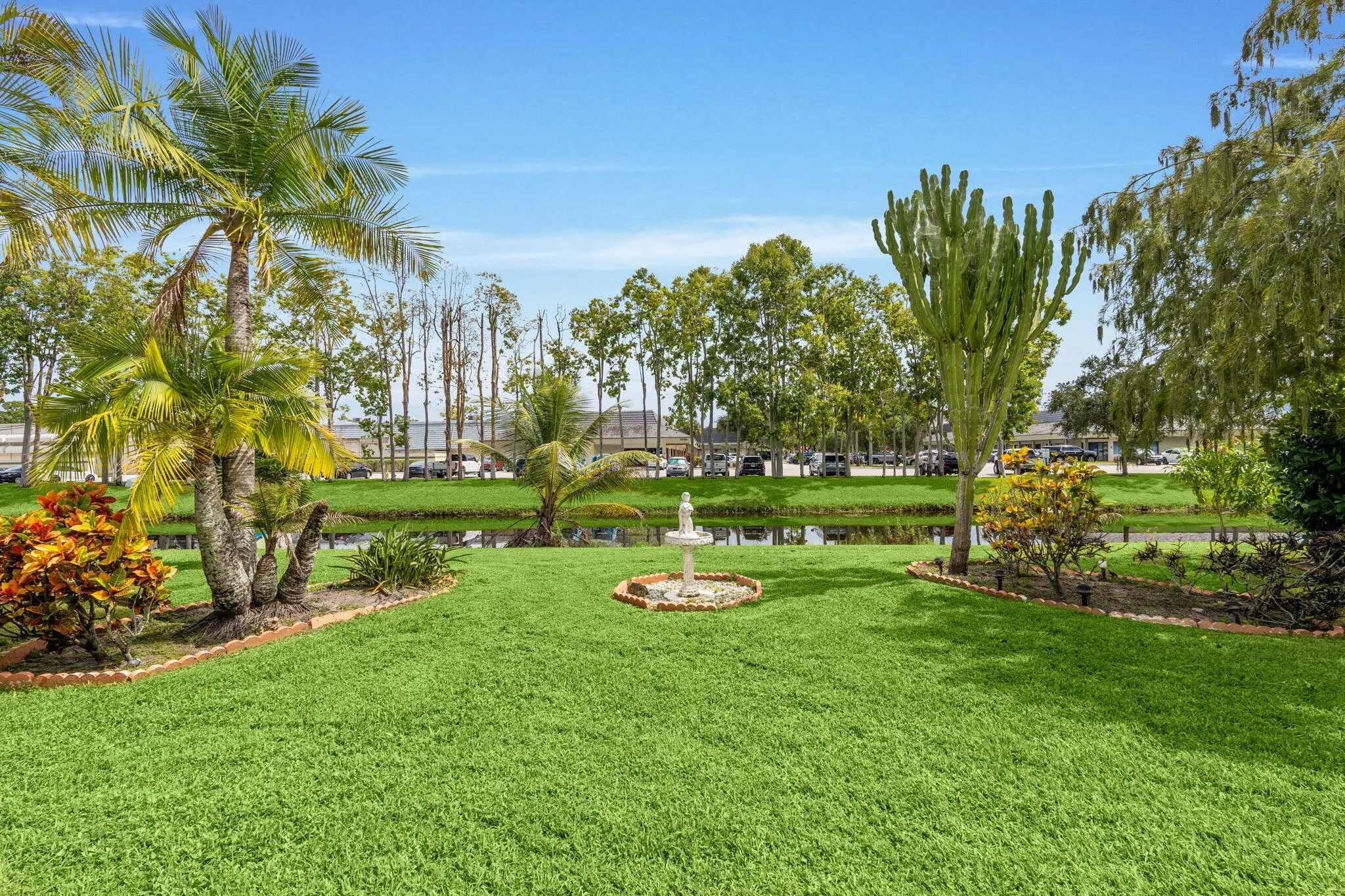 656 LAKE WELLINGTON Drive
