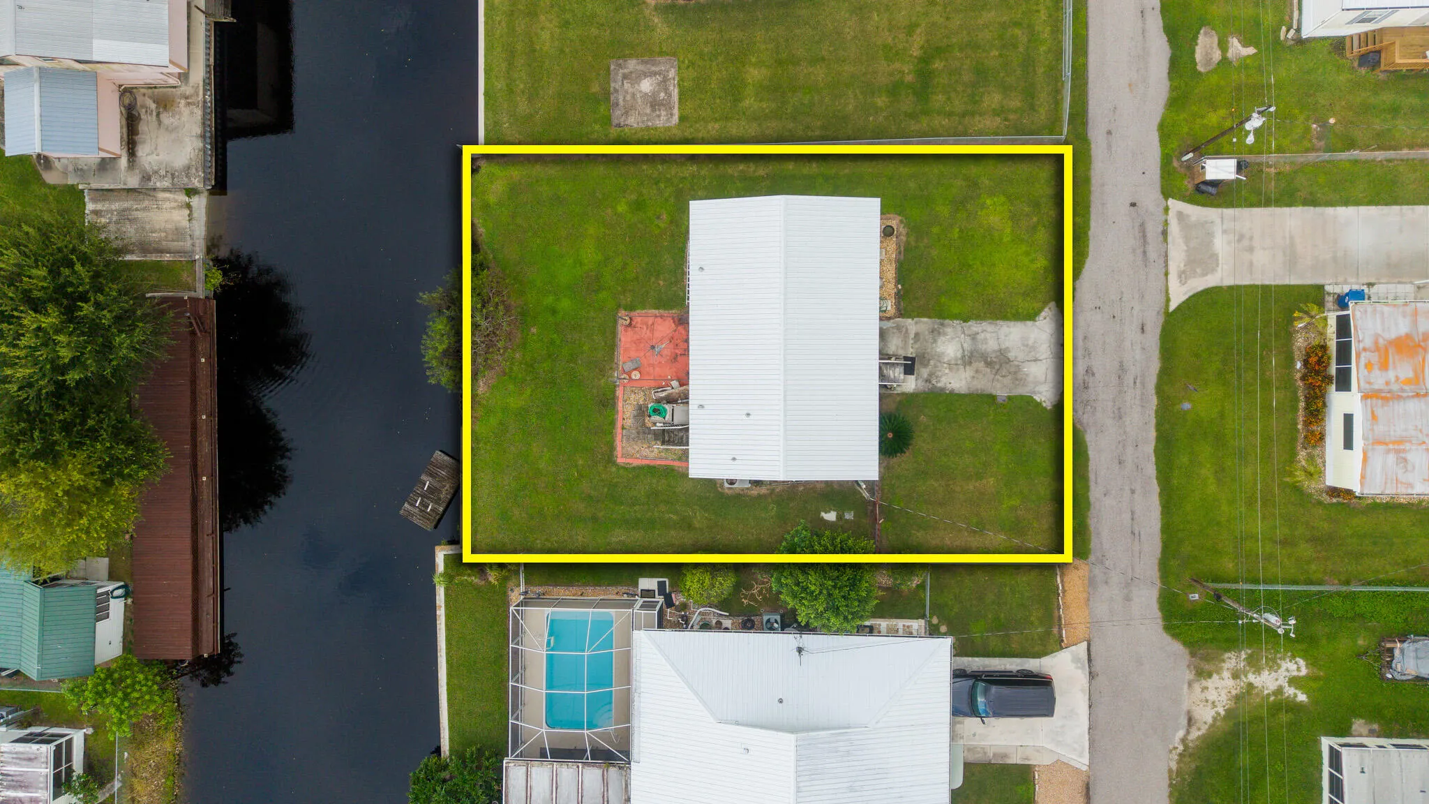1057 BLUE HERON Lane