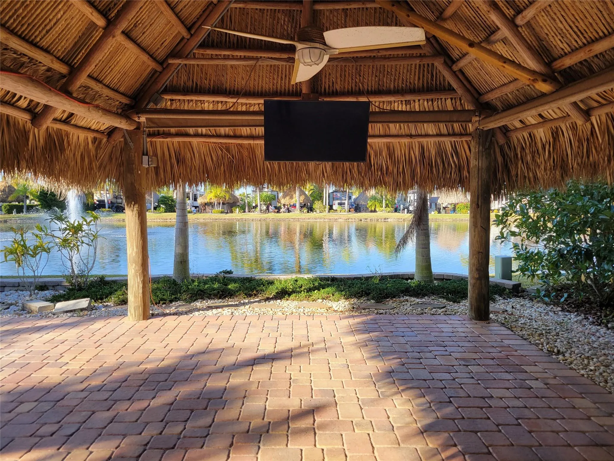 605 SW 42ND Cove