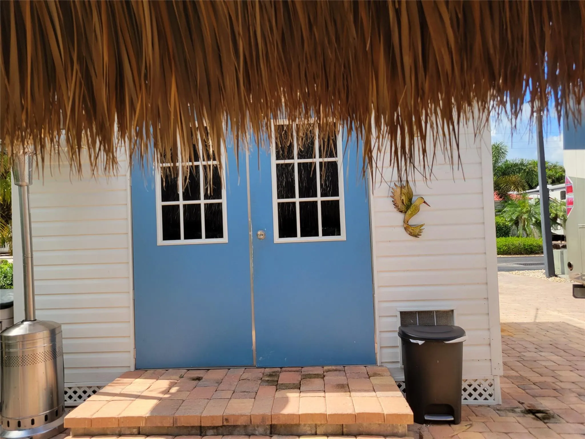 605 SW 42ND Cove
