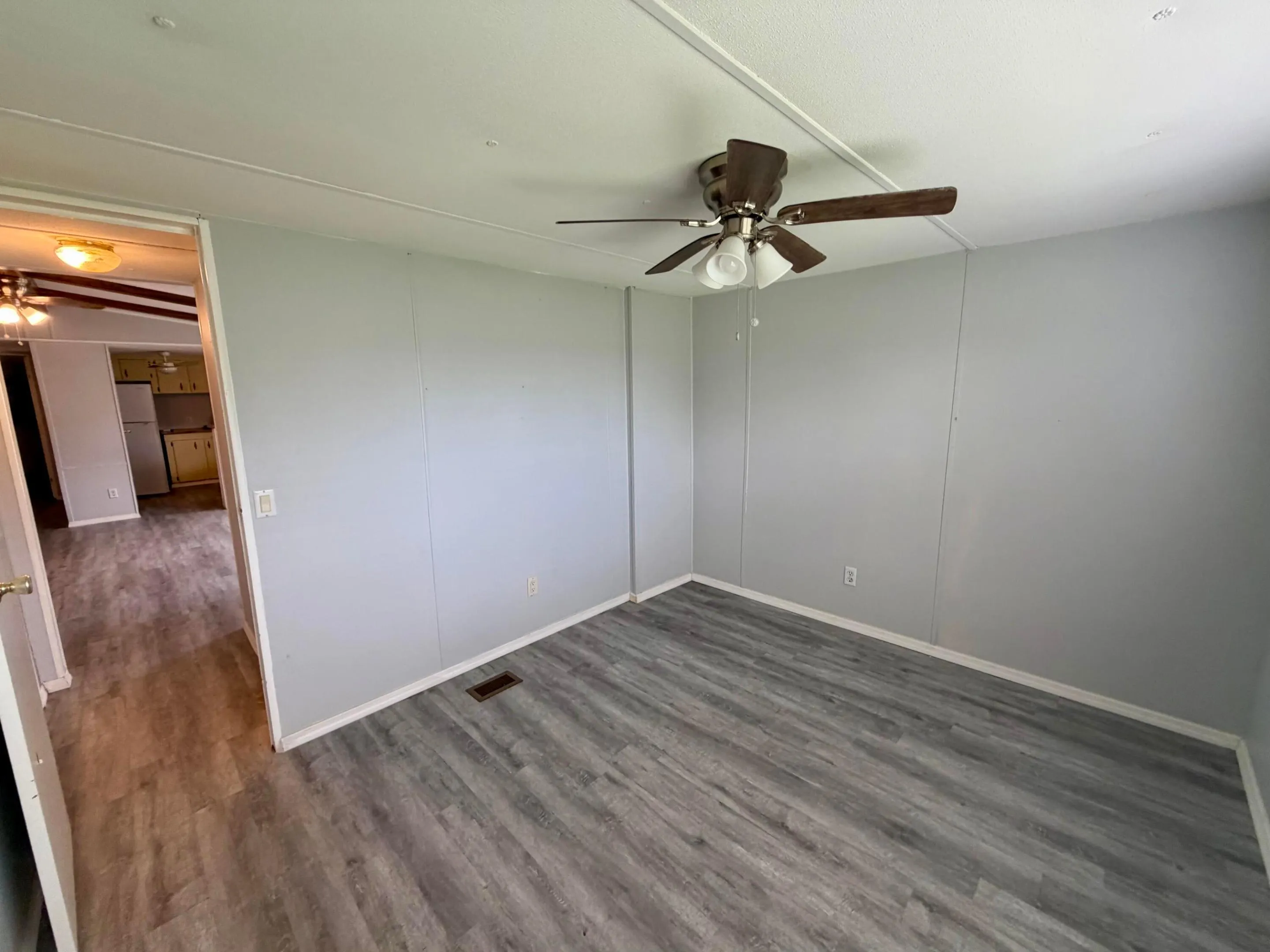 405 SE 8TH Street