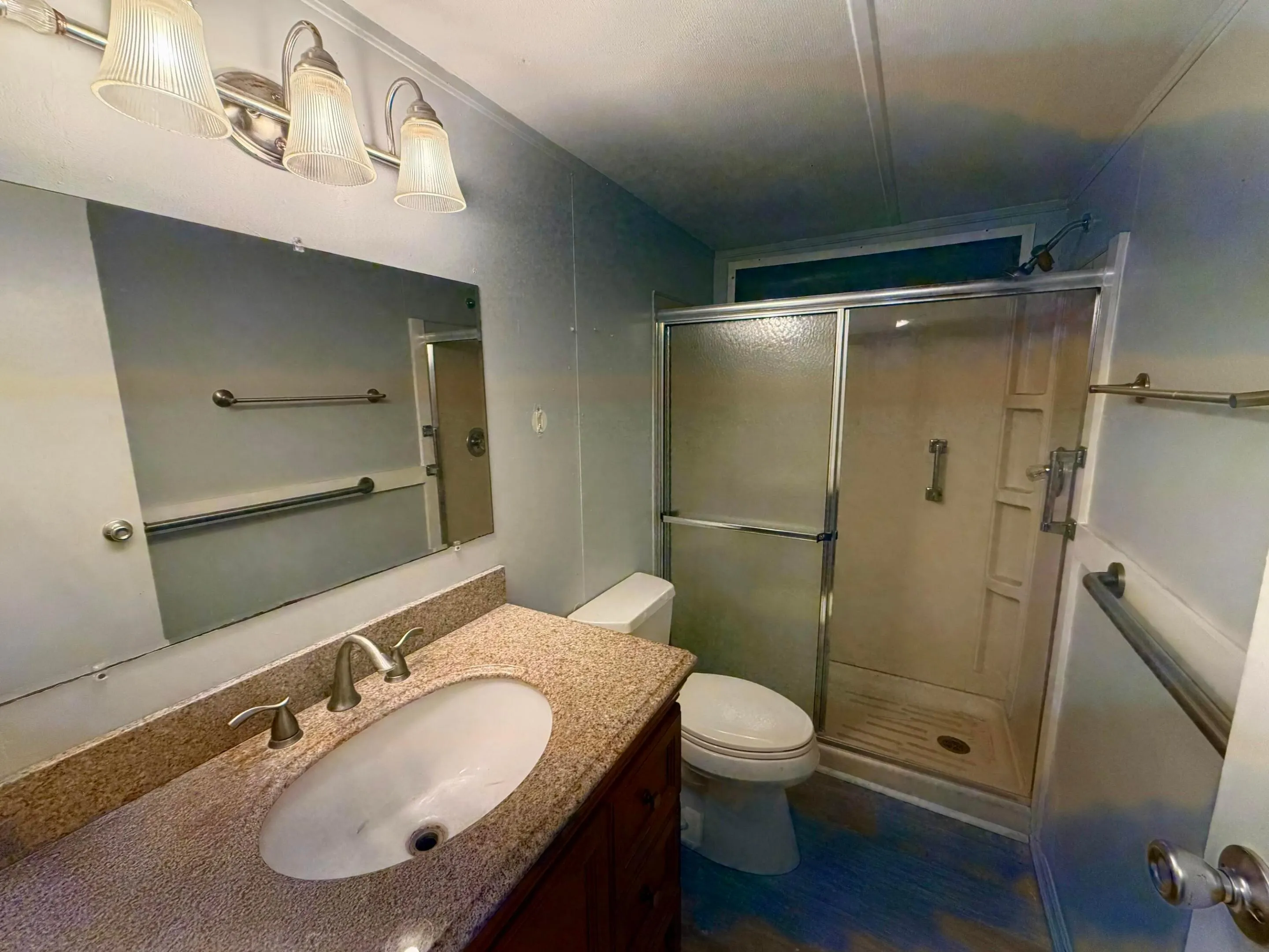 405 SE 8TH Street