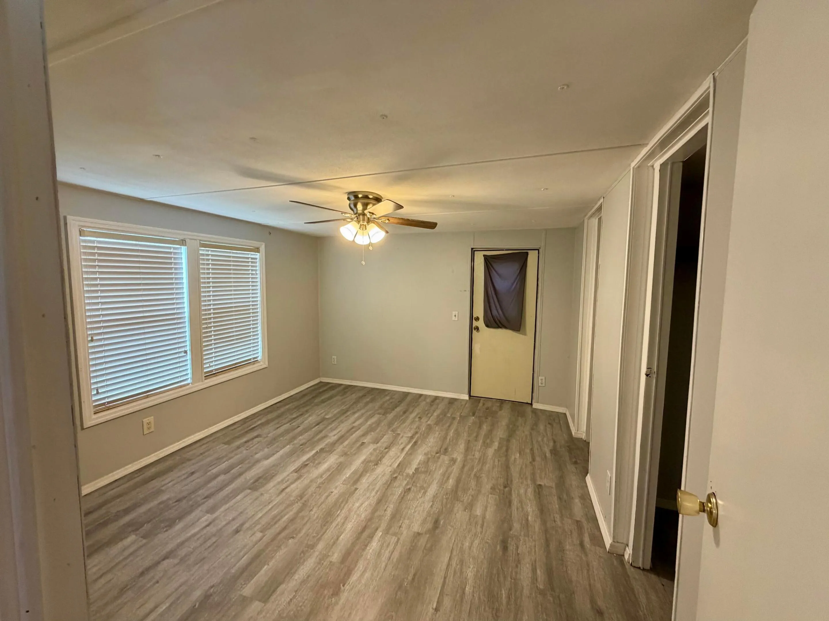 405 SE 8TH Street
