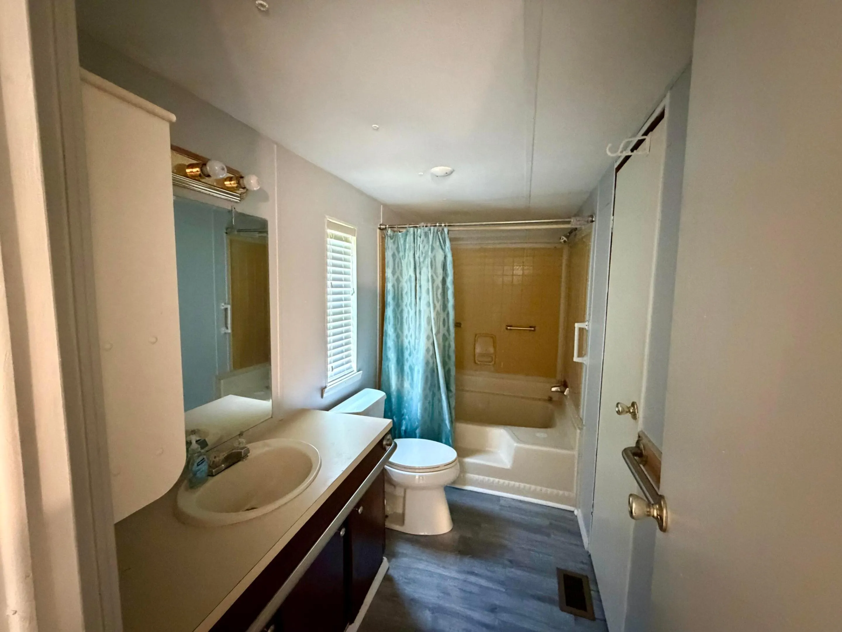 405 SE 8TH Street
