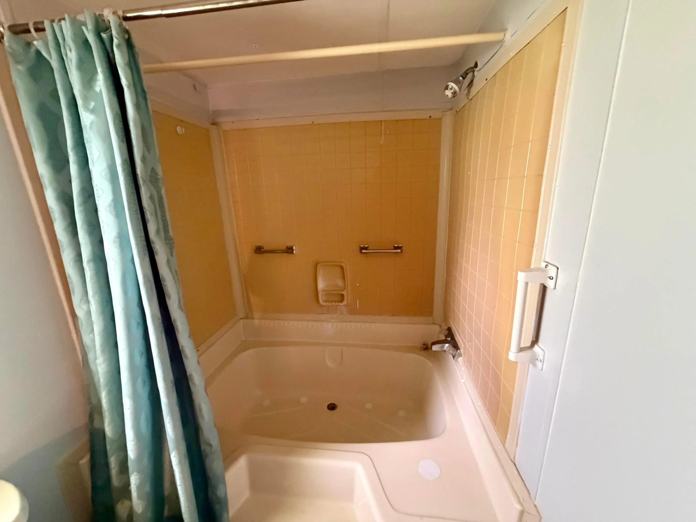 405 SE 8TH Street