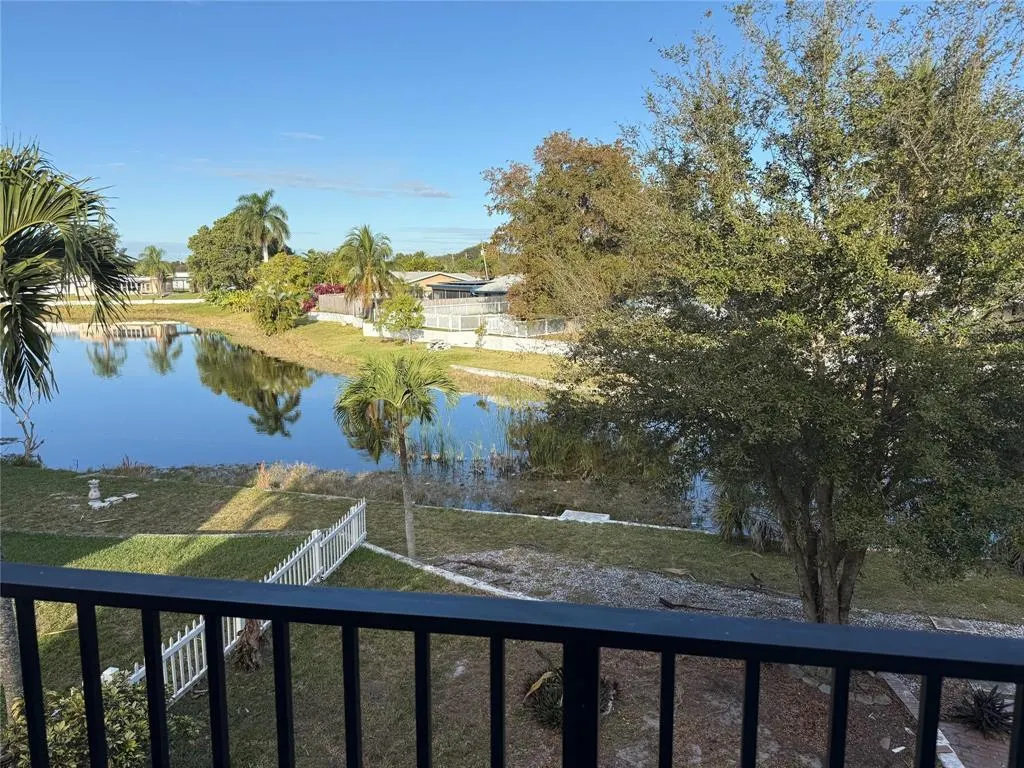 1235 W RIVER Drive #4