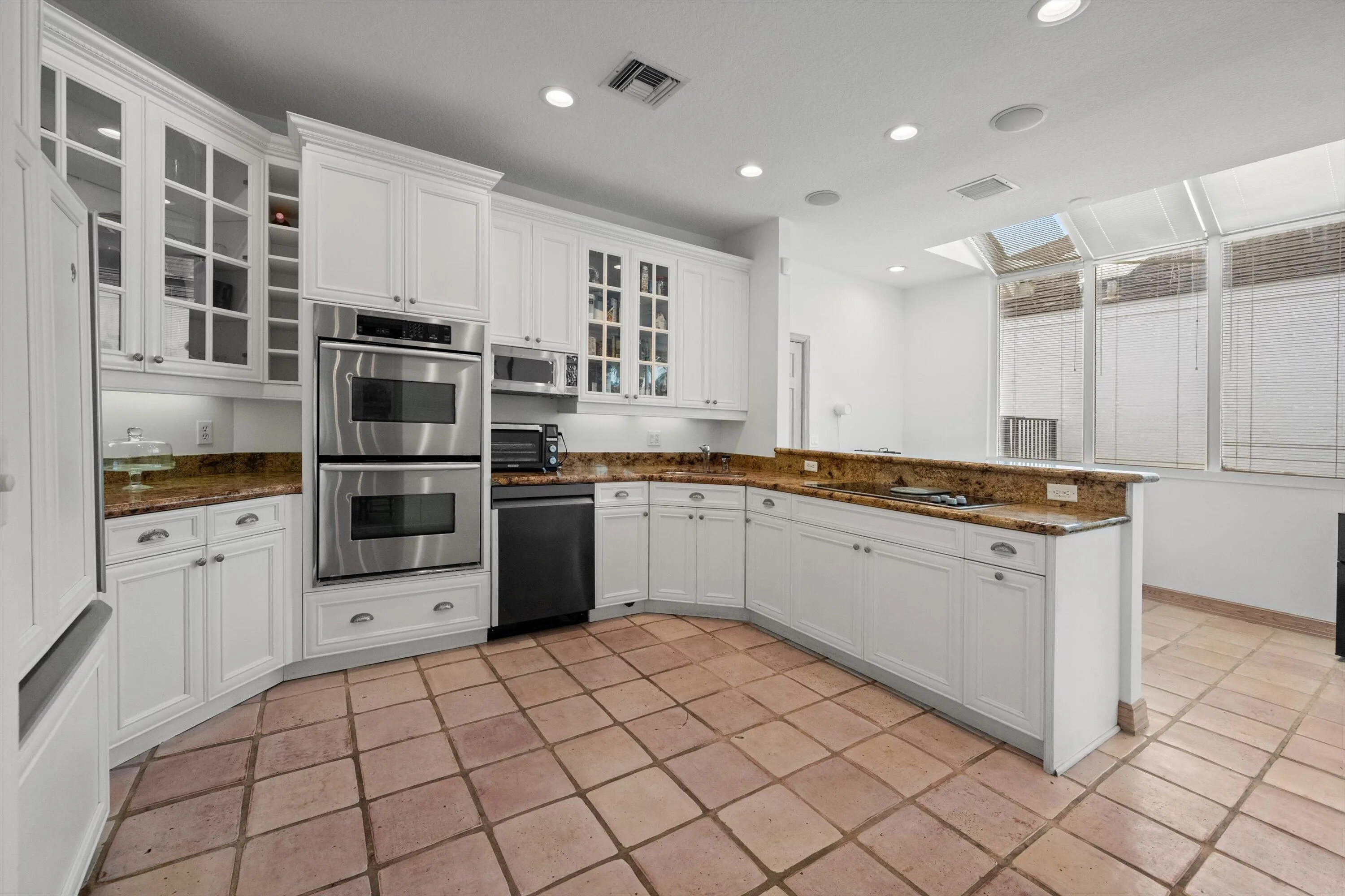 2443 Muir Circle