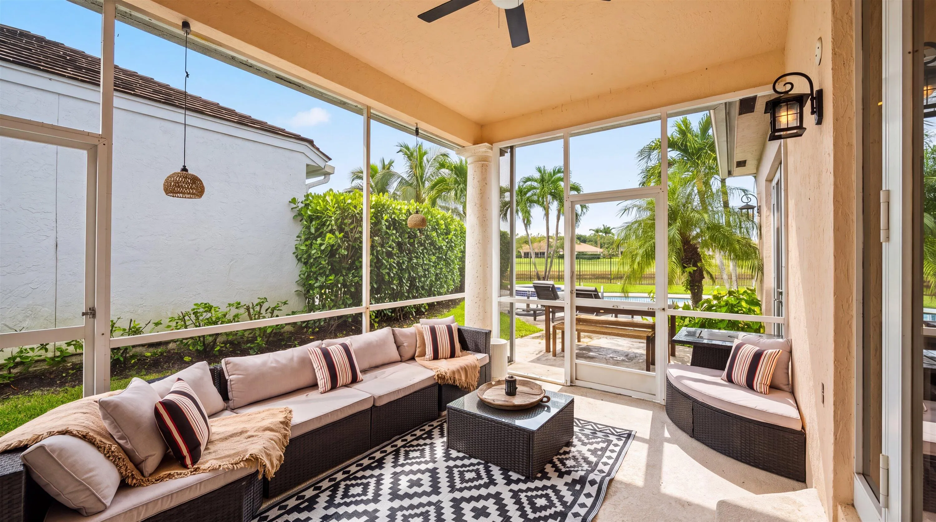 2443 Muir Circle