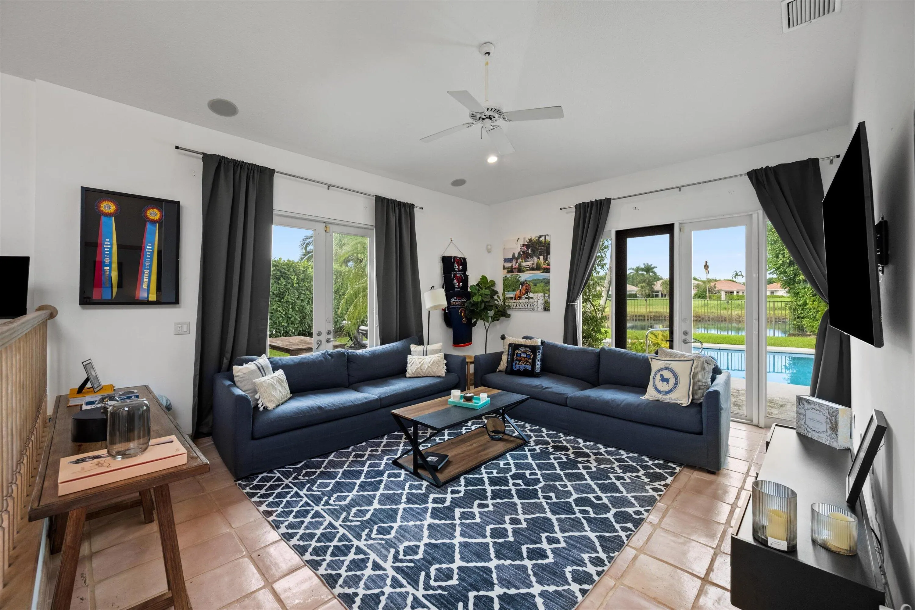 2443 Muir Circle