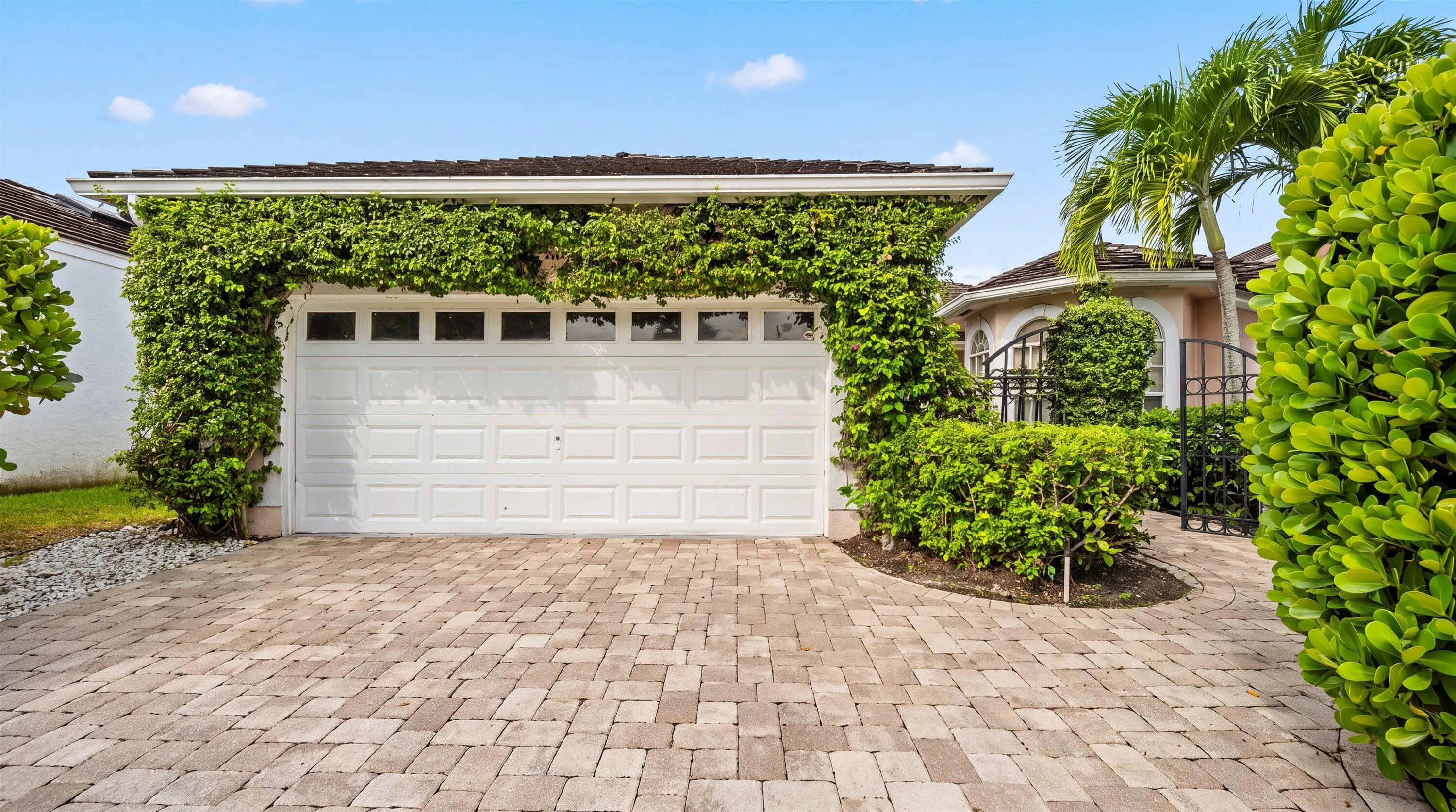 2443 Muir Circle