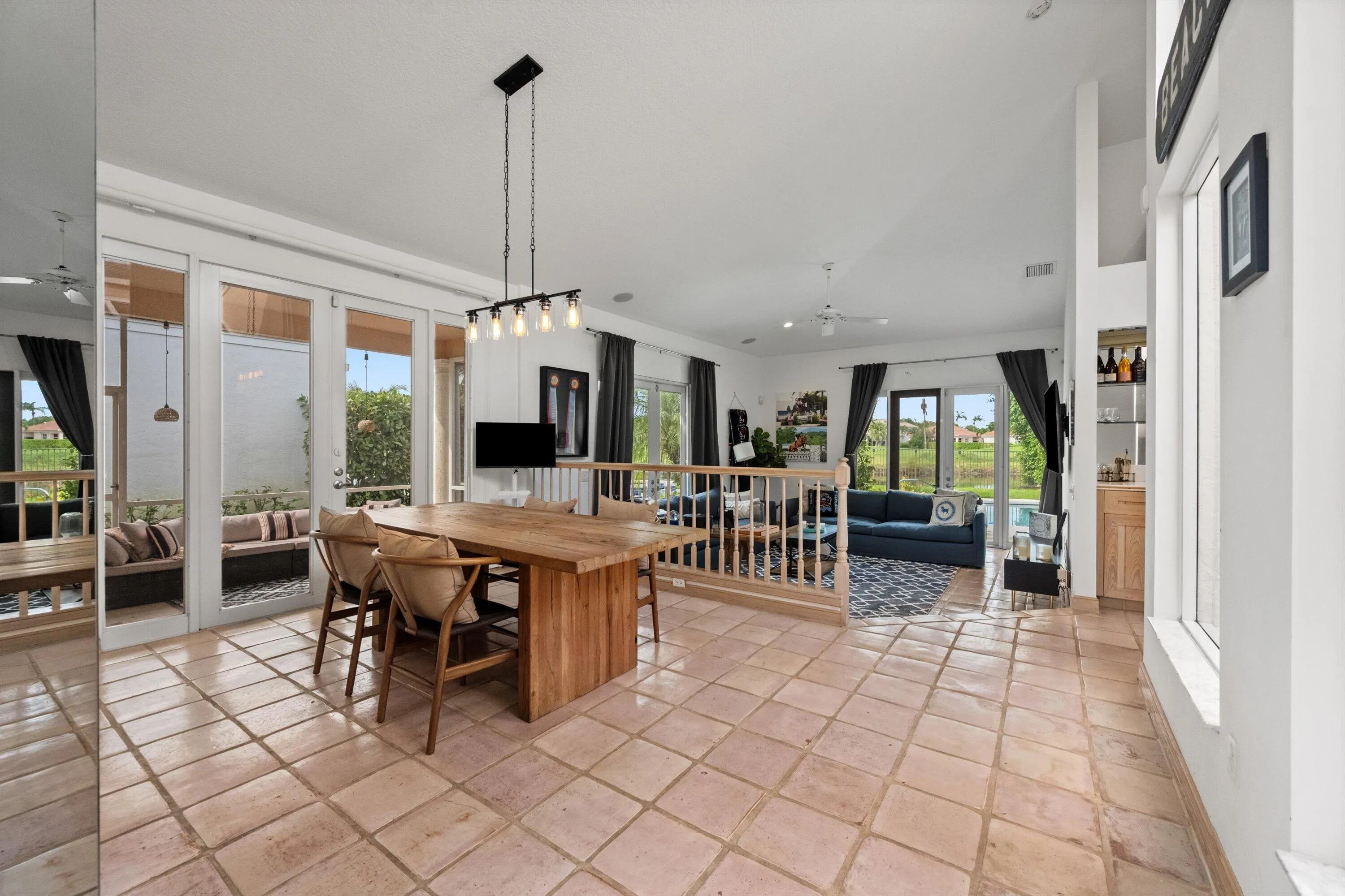 2443 Muir Circle
