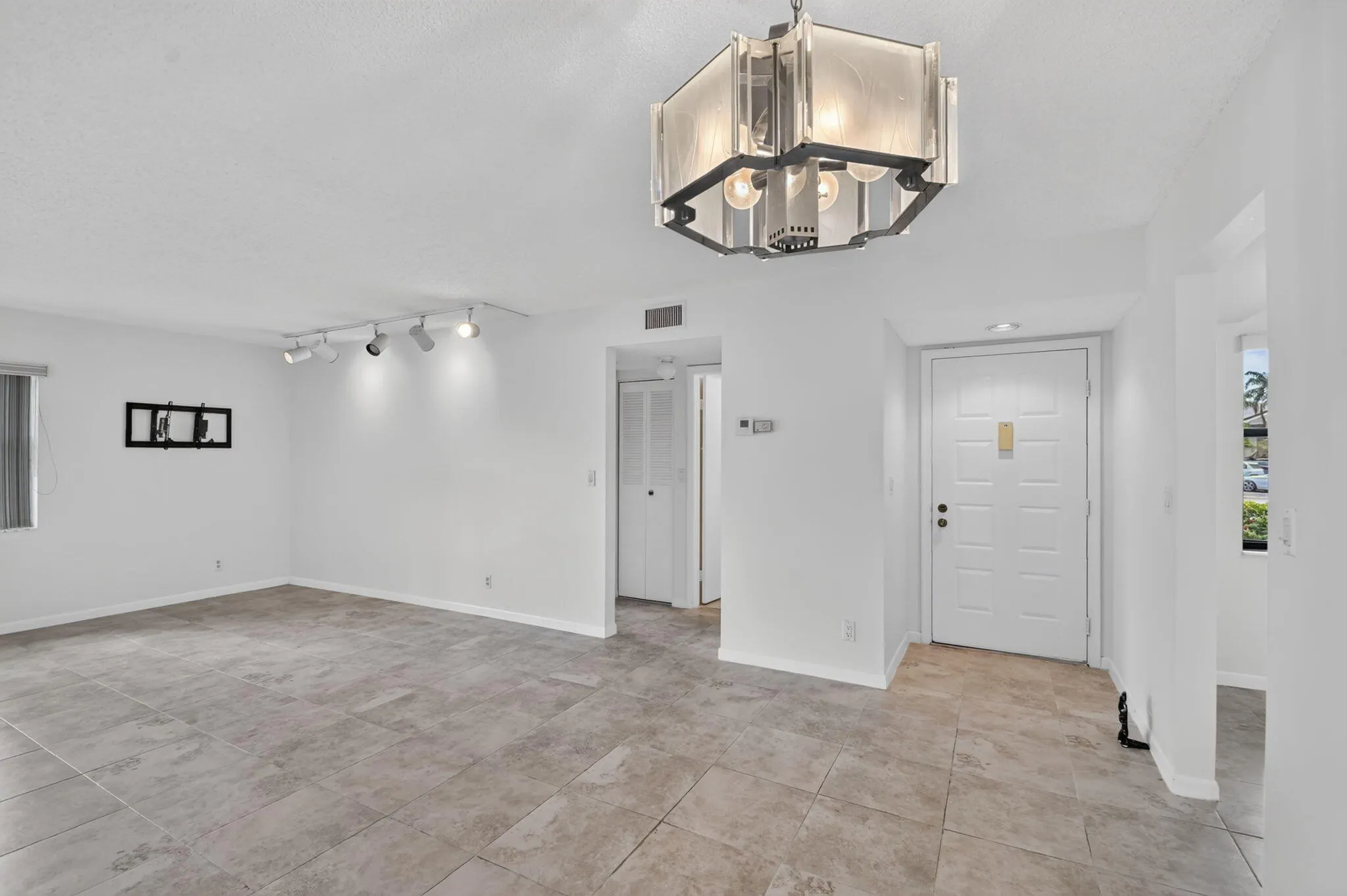 7665 TAHITI Lane #104