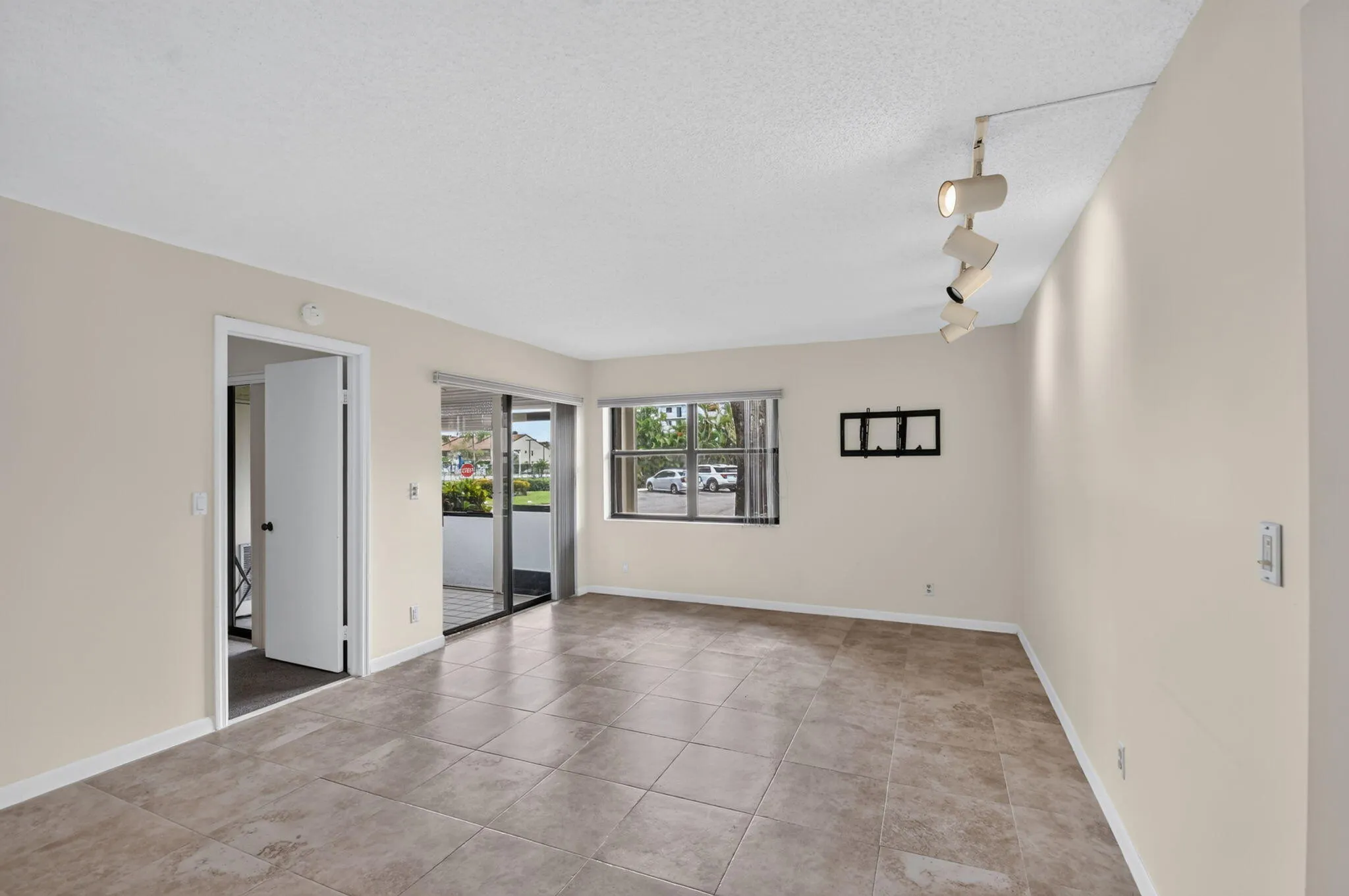 7665 TAHITI Lane #104