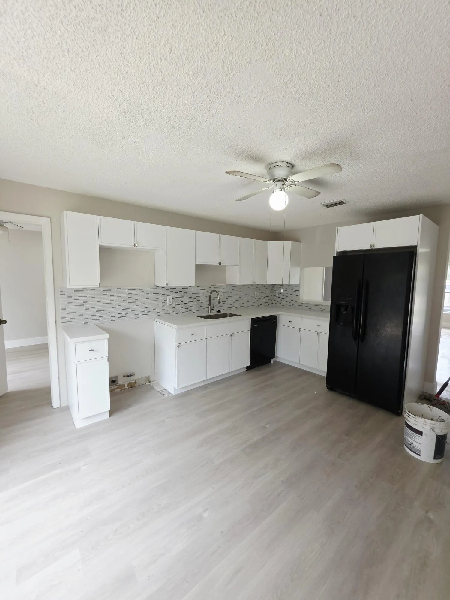 6117 Blue Grass Circle