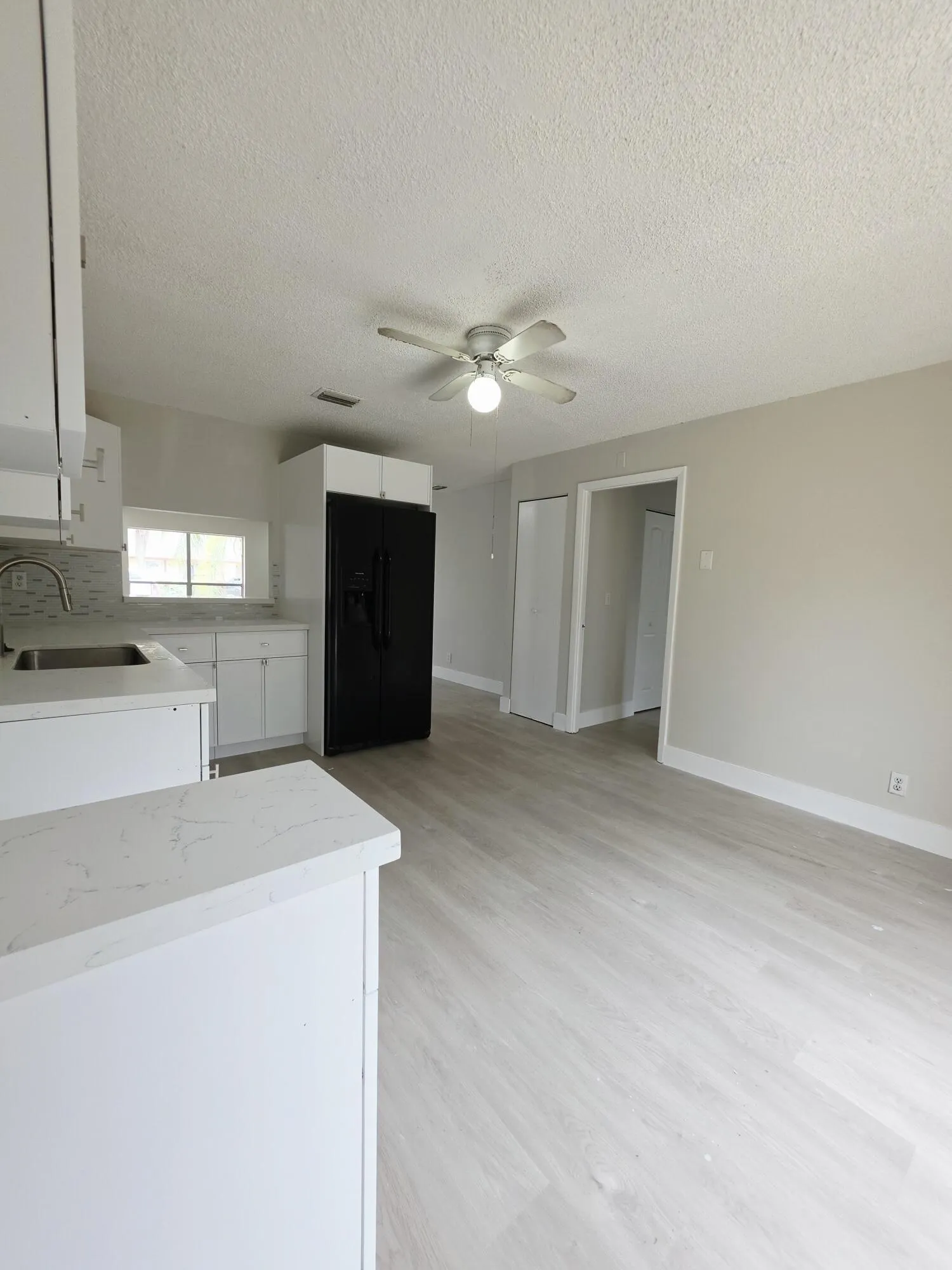 6117 Blue Grass Circle