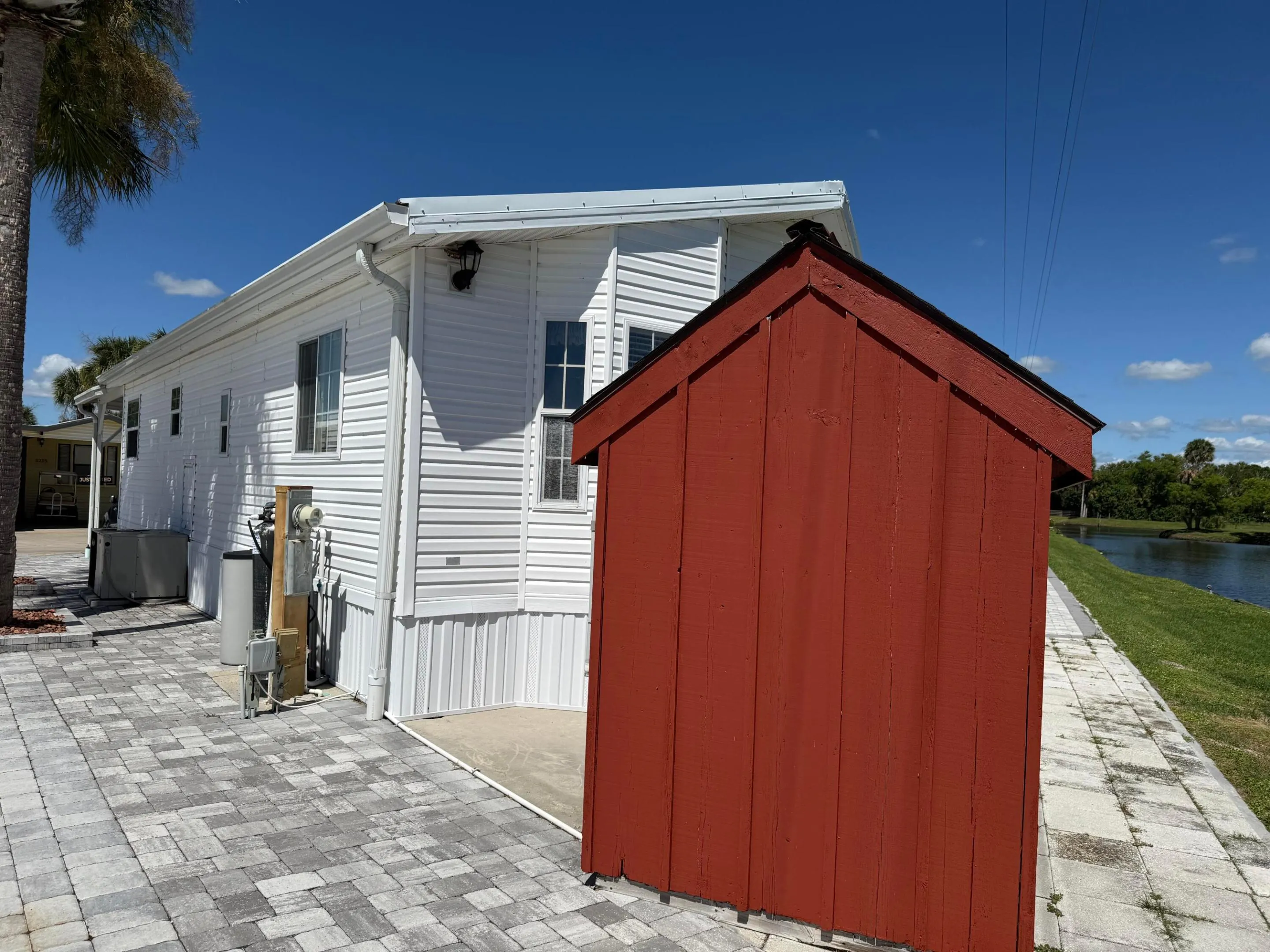 5224 SE 67th Avenue SE