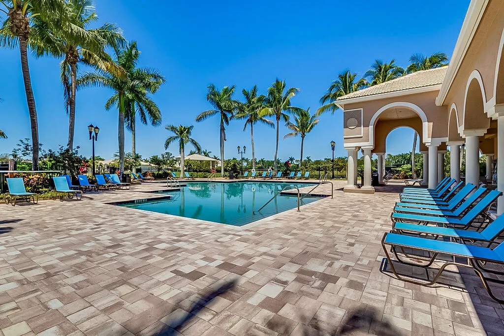 4693 SUGAR BEACH Way