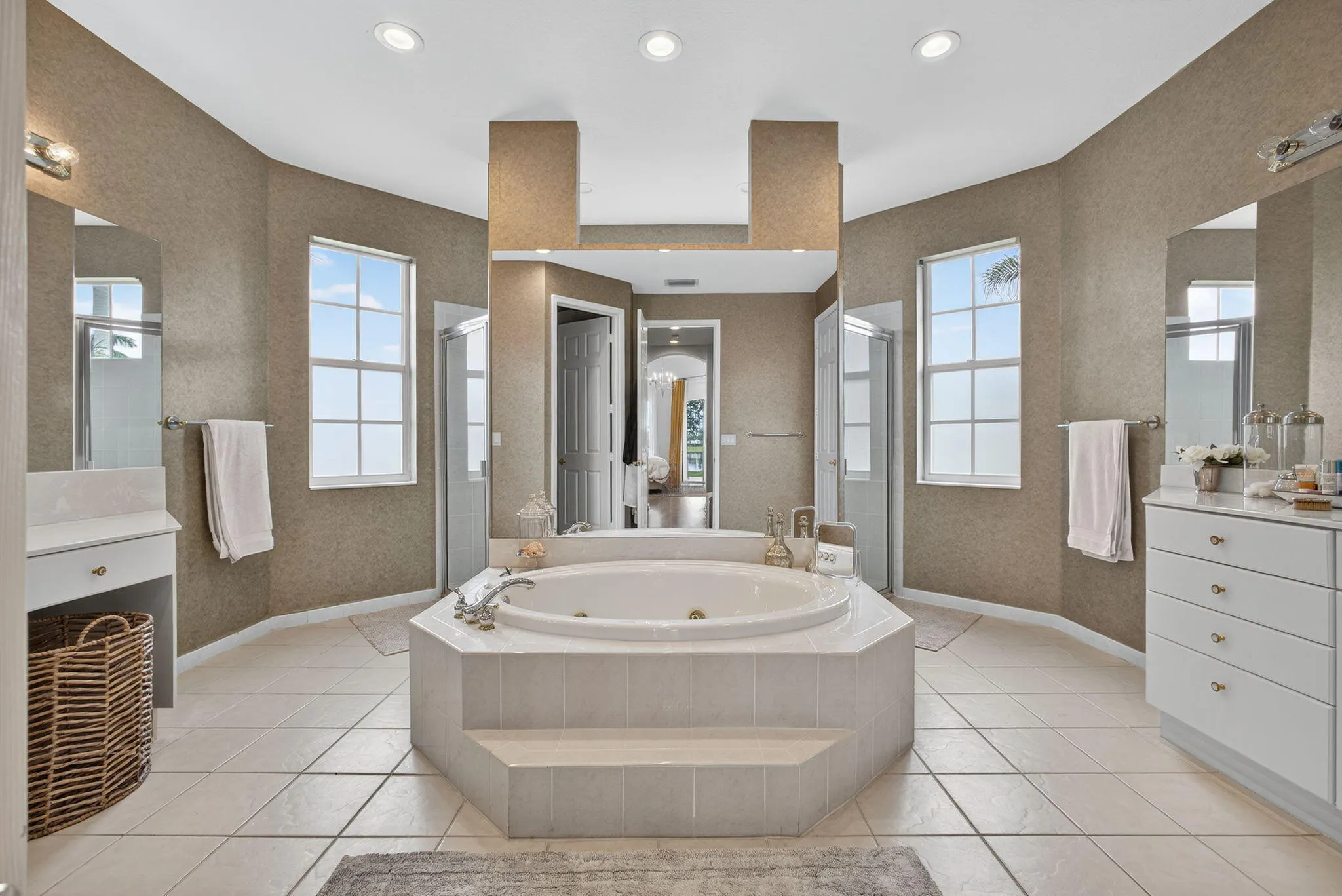 4693 SUGAR BEACH Way