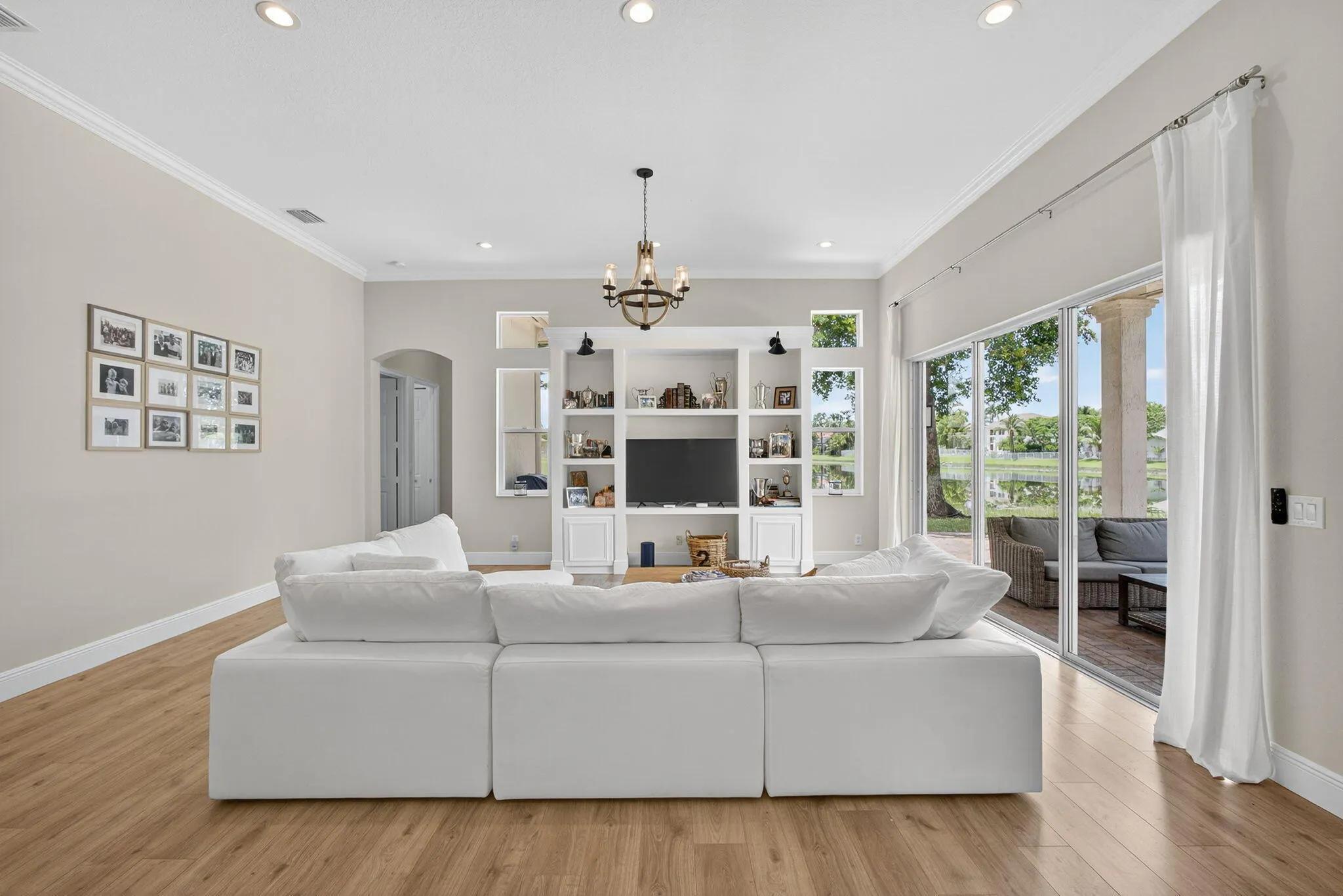 4693 SUGAR BEACH Way