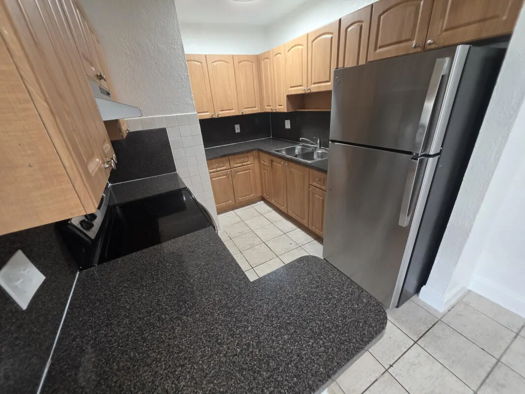 511 Banks Road #3