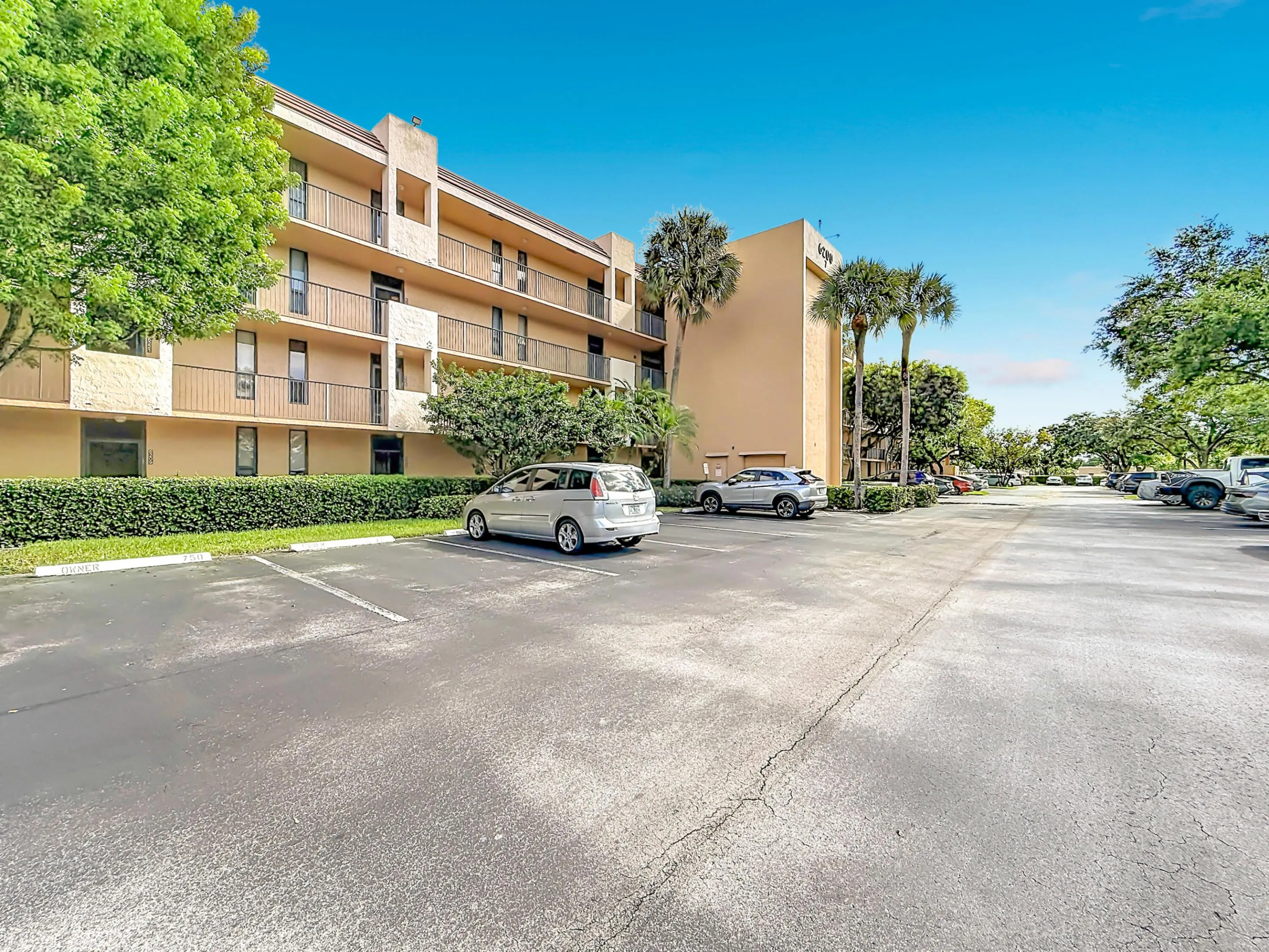 6219 Coral Lake Drive #207