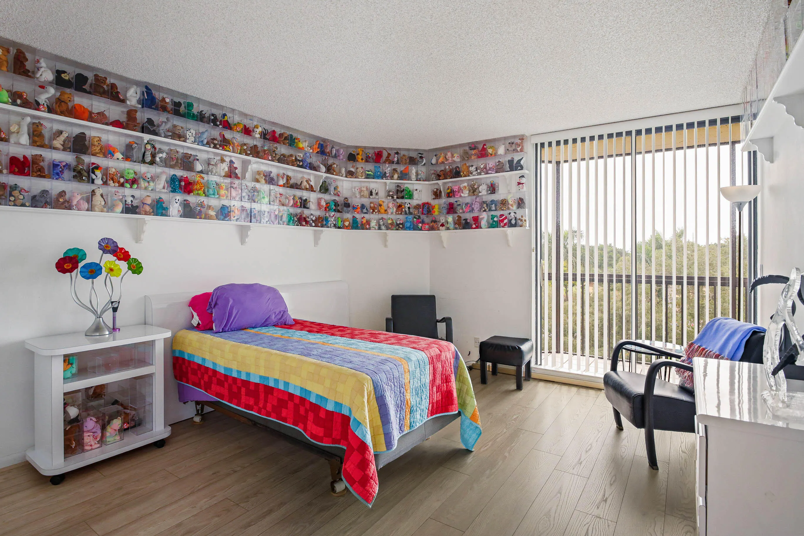 5301 FOUNTAINS Drive S #501