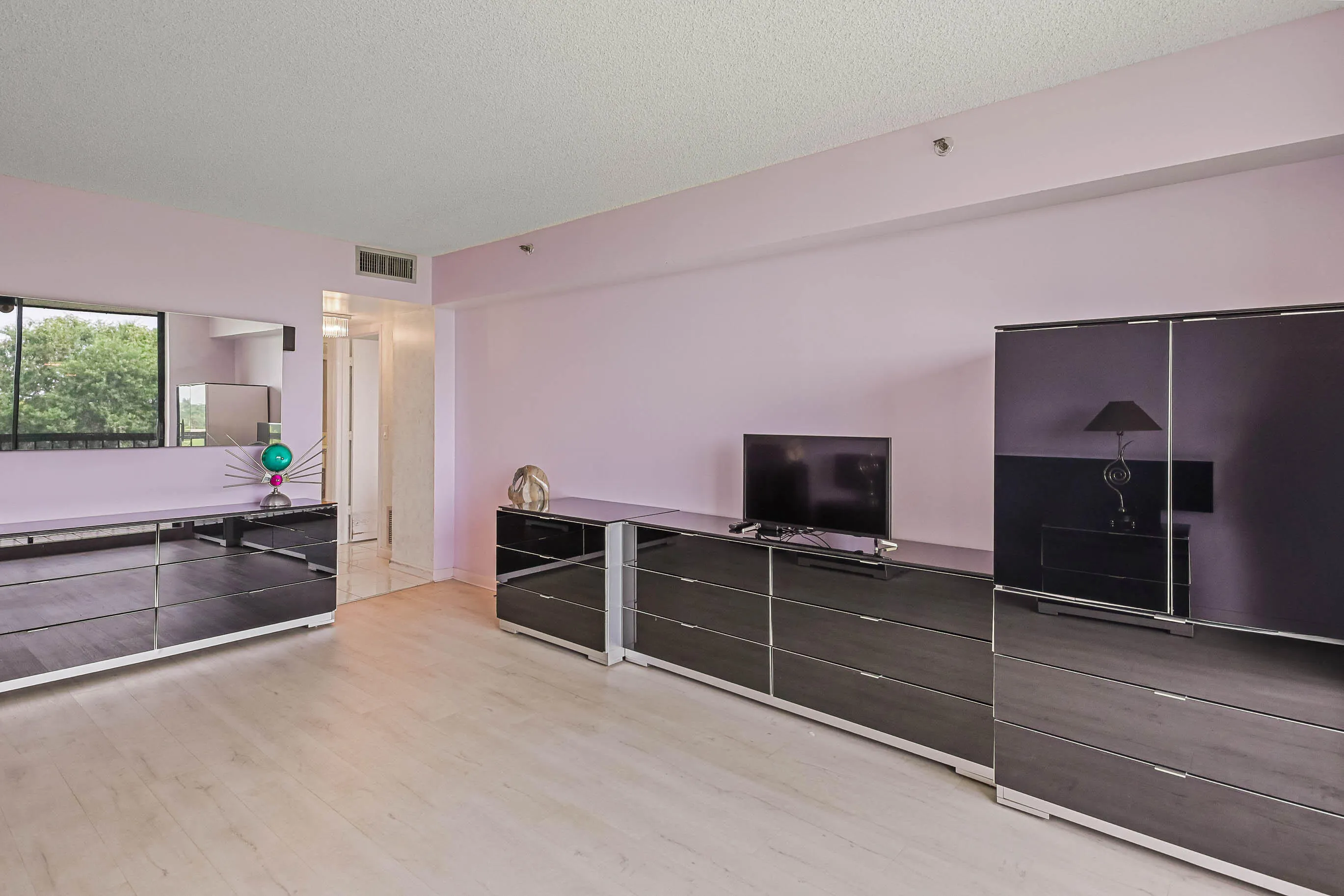 5301 FOUNTAINS Drive S #501