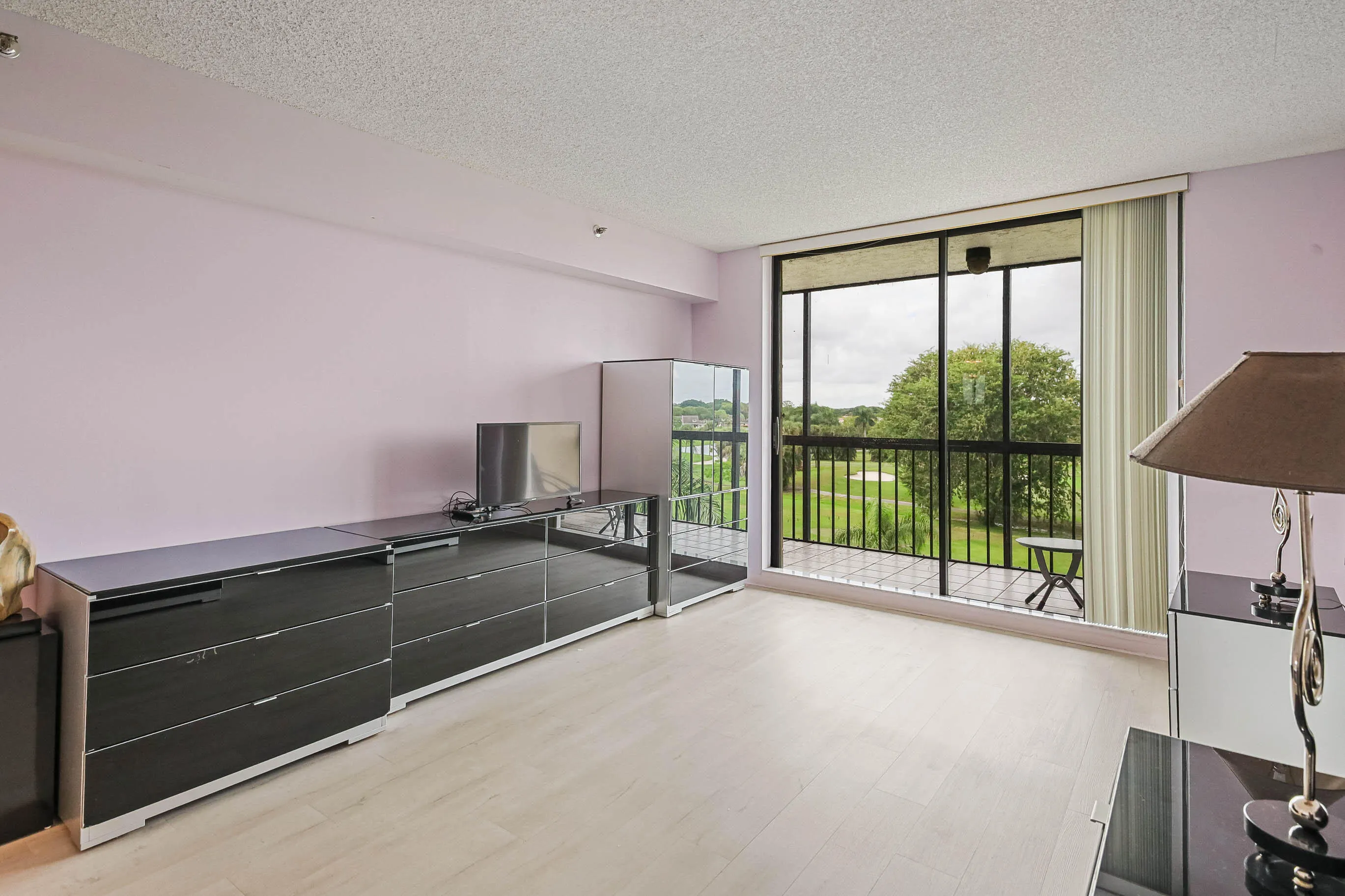 5301 FOUNTAINS Drive S #501