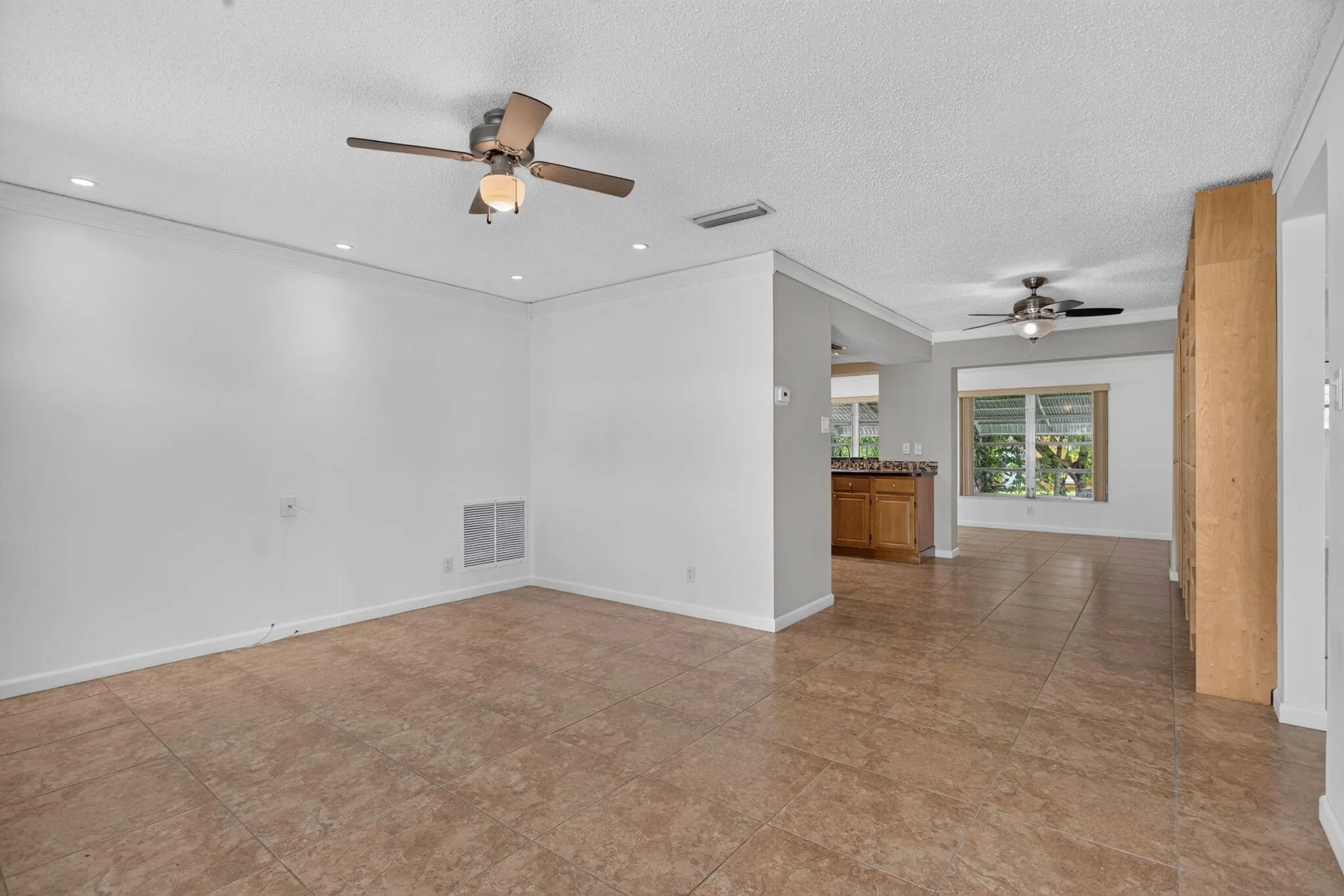 1010 NW 72ND Terrace