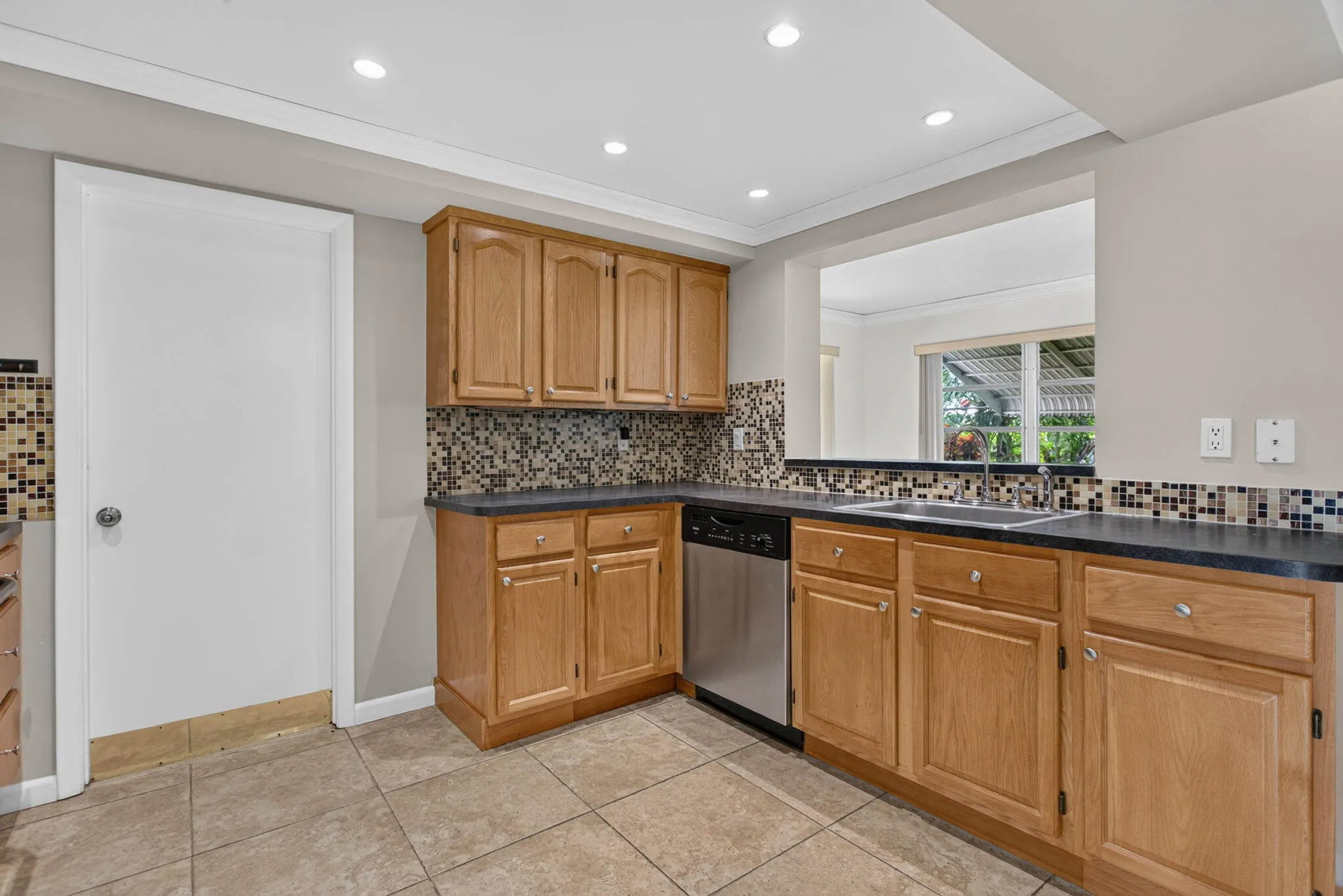 1010 NW 72ND Terrace