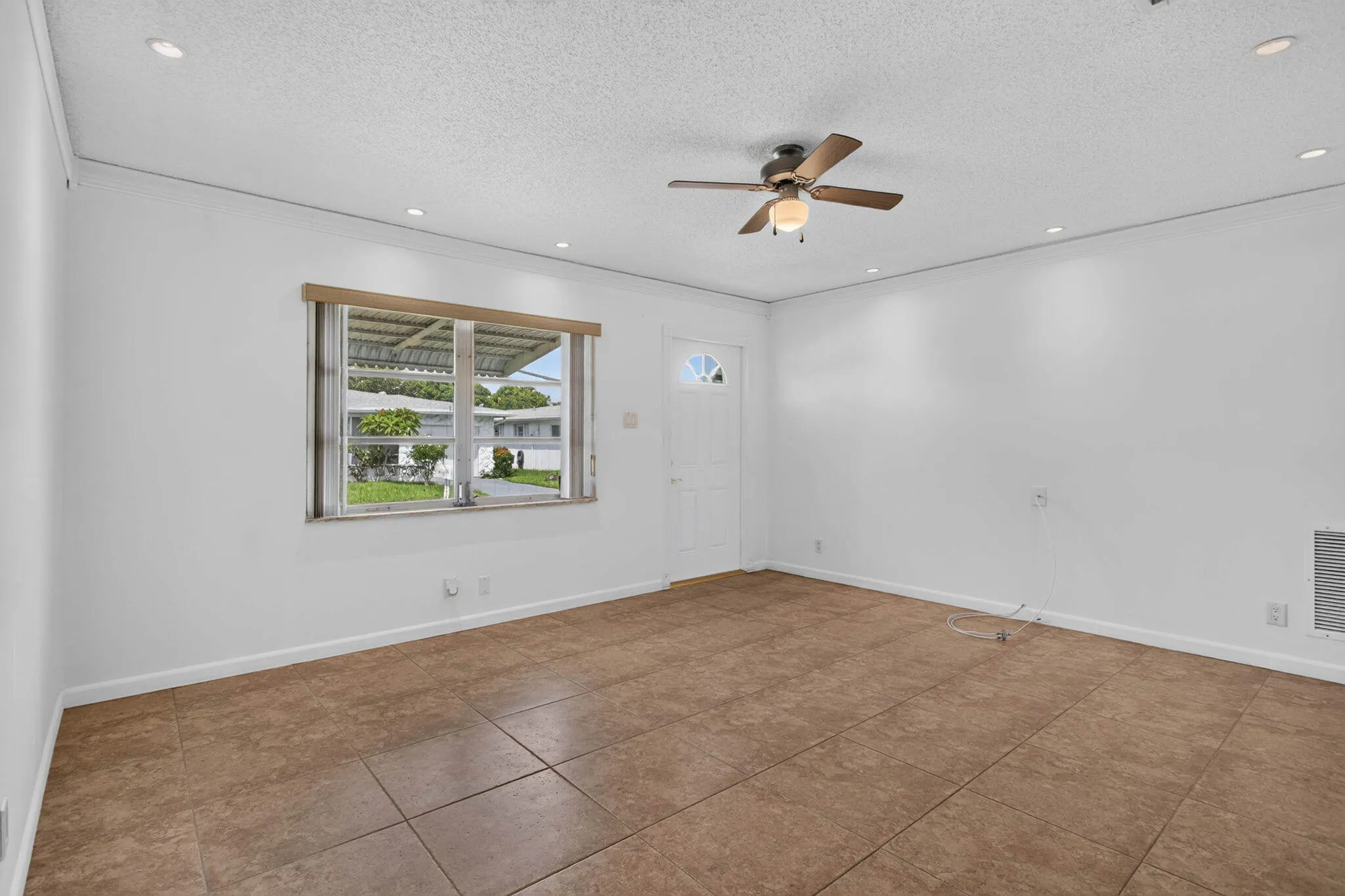 1010 NW 72ND Terrace