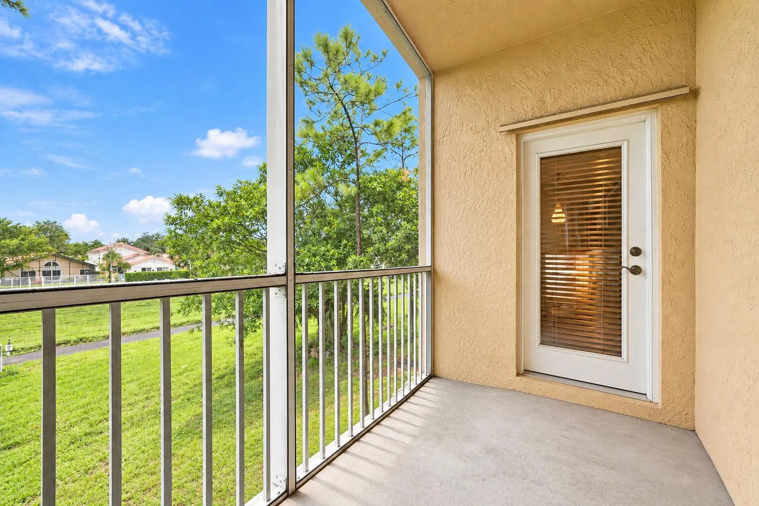 2893 Crestwood Terrace #1204