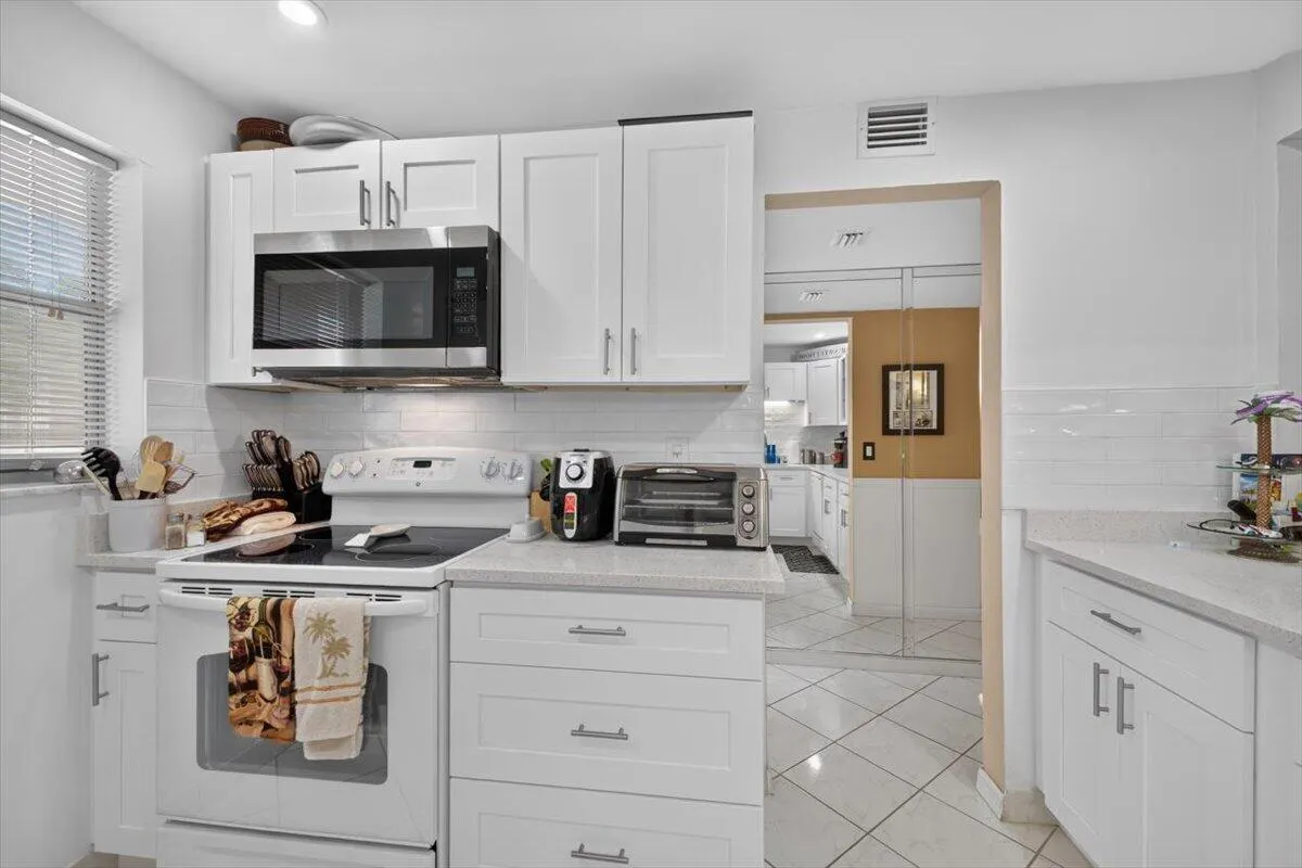 3251 HOLIDAY SPRINGS Boulevard #205