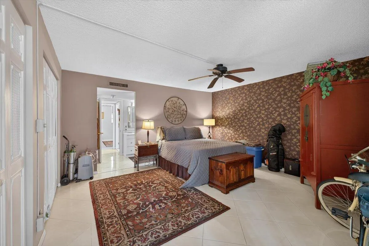 3251 HOLIDAY SPRINGS Boulevard #205