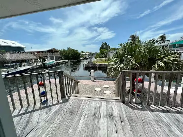 1540 LANTANA Lane