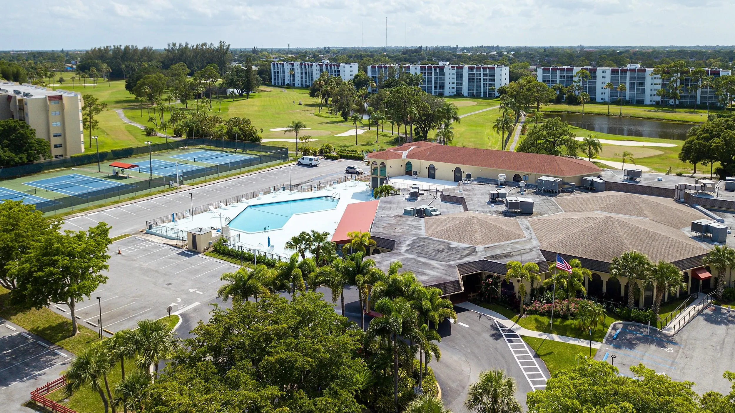 3755 VIA POINCIANA #402