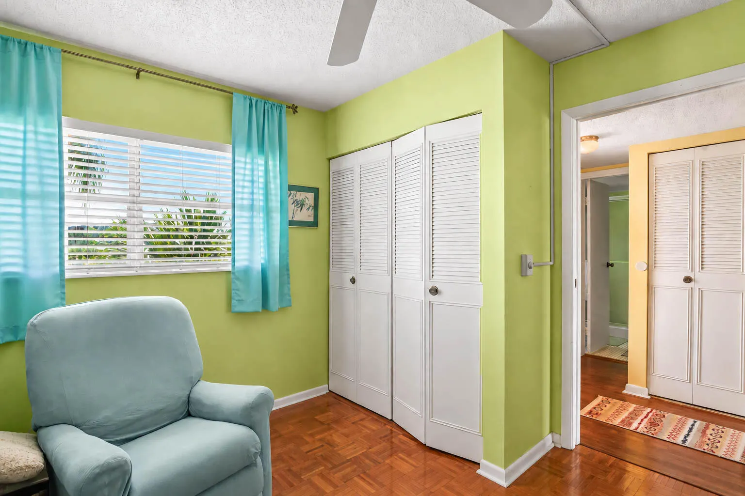 3755 VIA POINCIANA #402