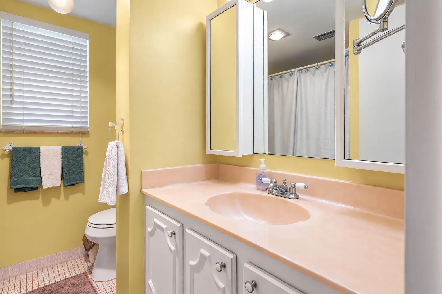 3755 VIA POINCIANA #402