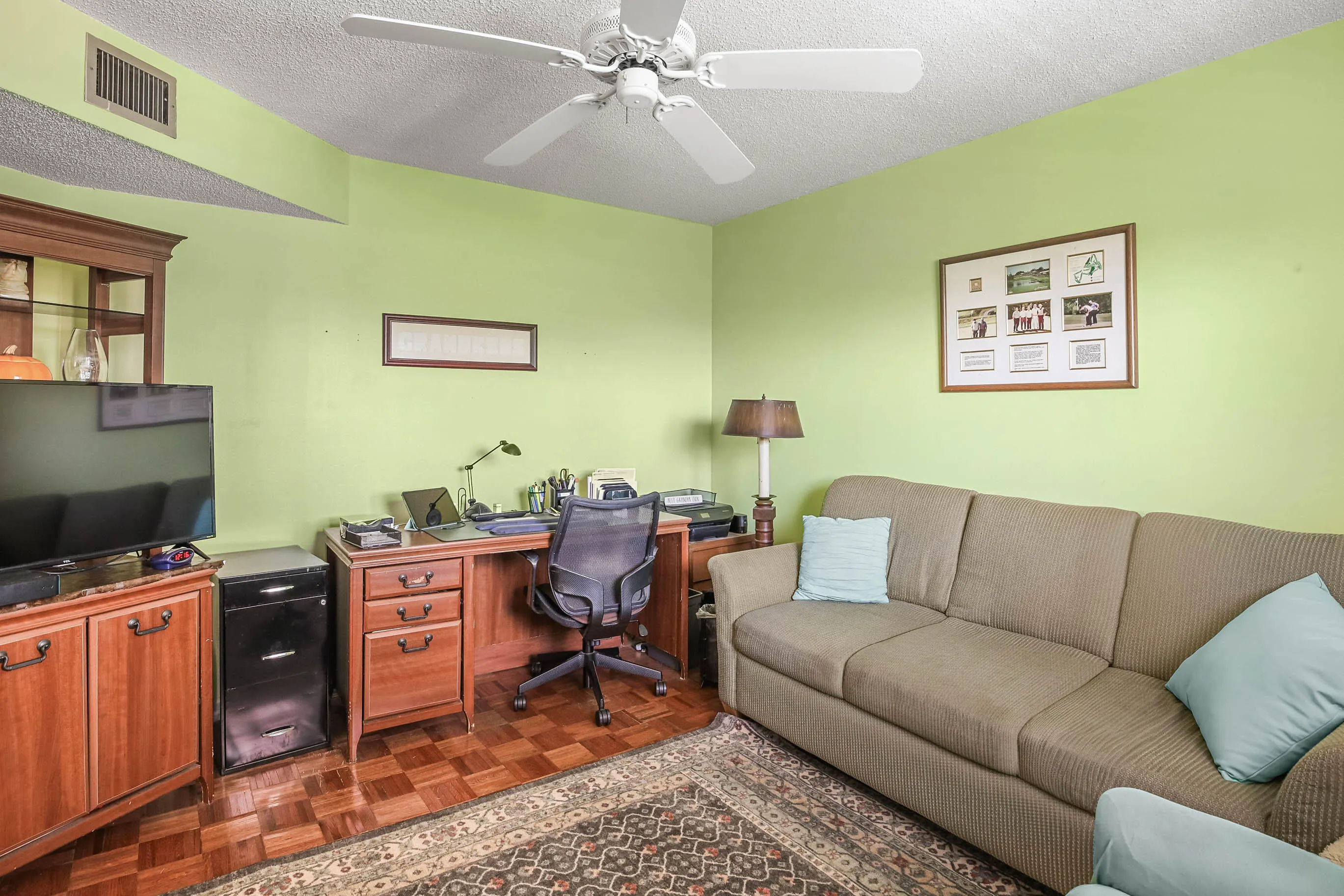 3755 VIA POINCIANA #402