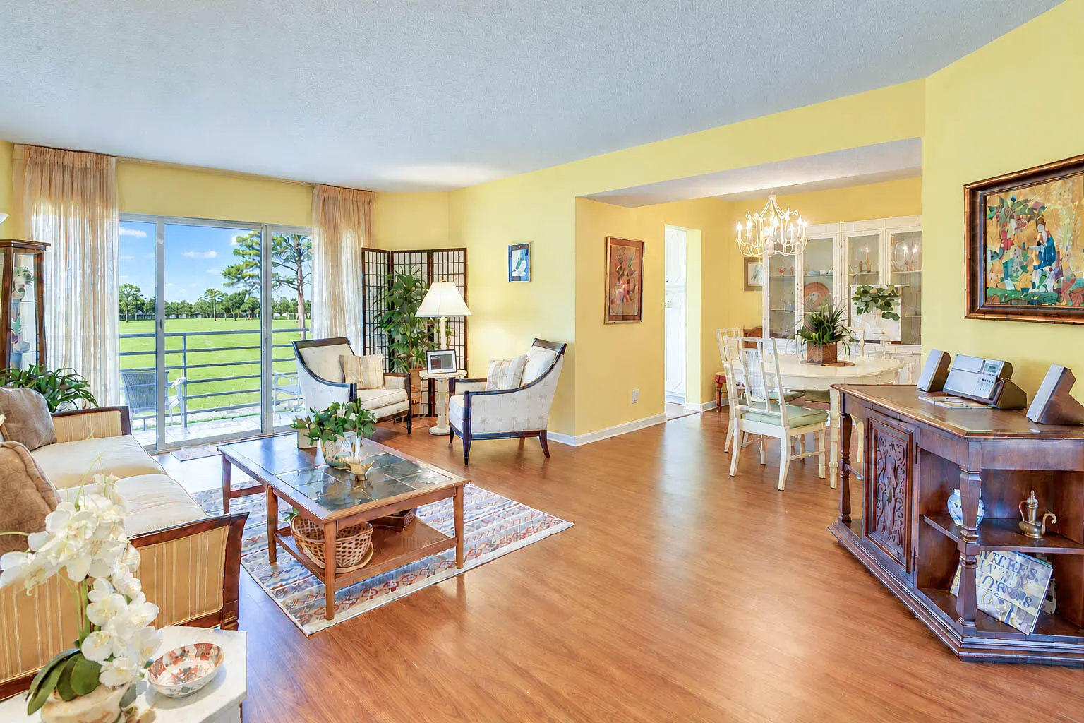 3755 VIA POINCIANA #402