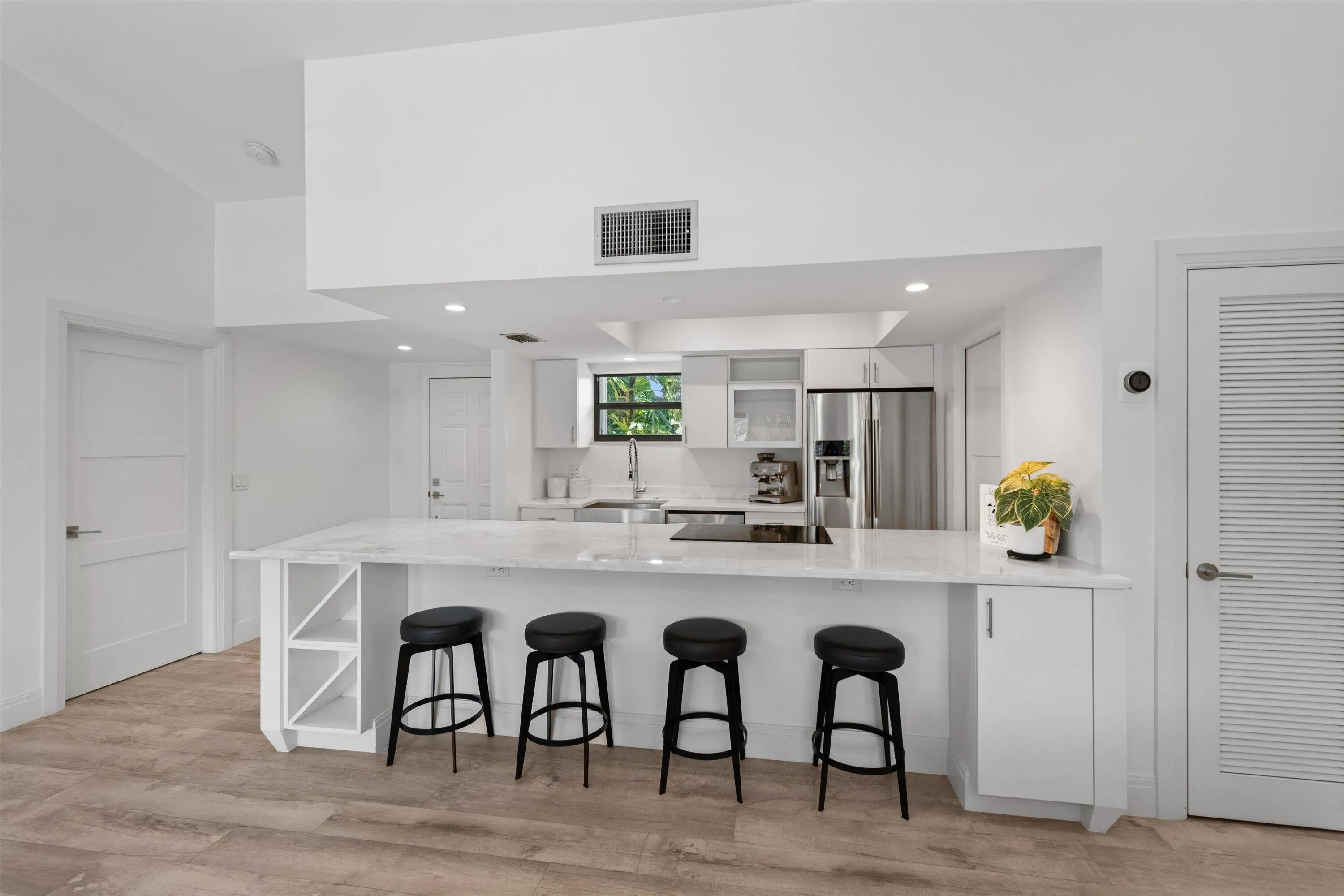11863 Wimbledon Circle #533