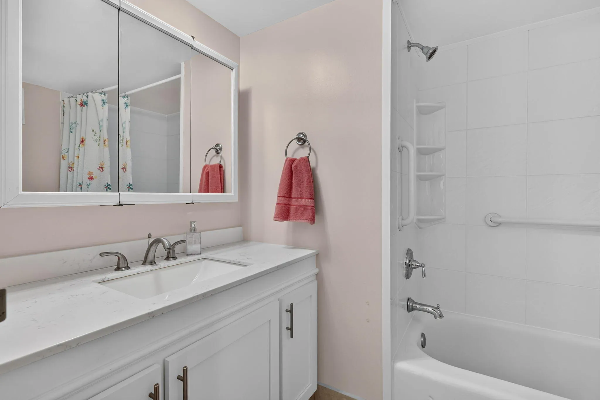 3871 Via Poinciana #407