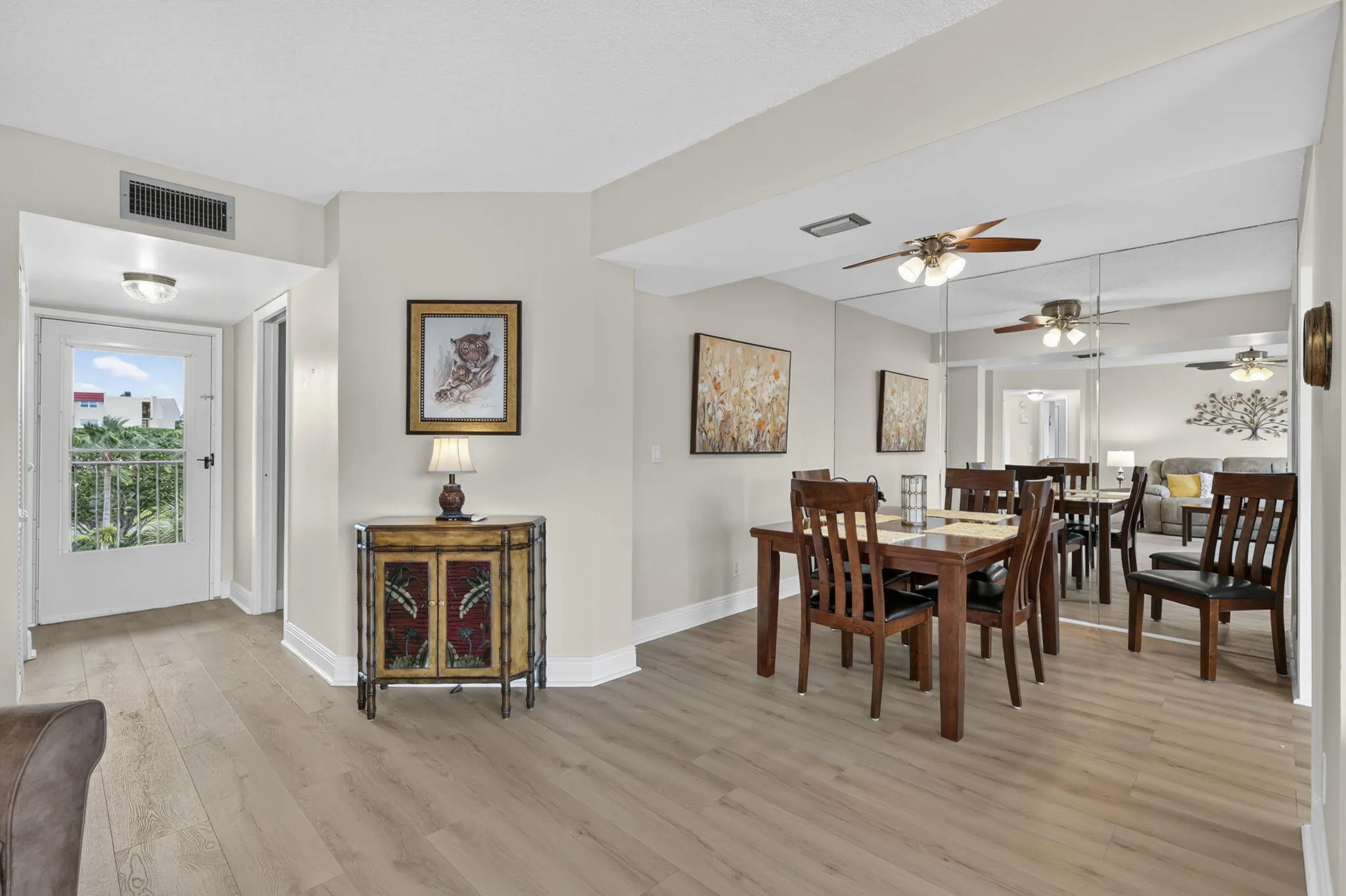 3871 Via Poinciana #407