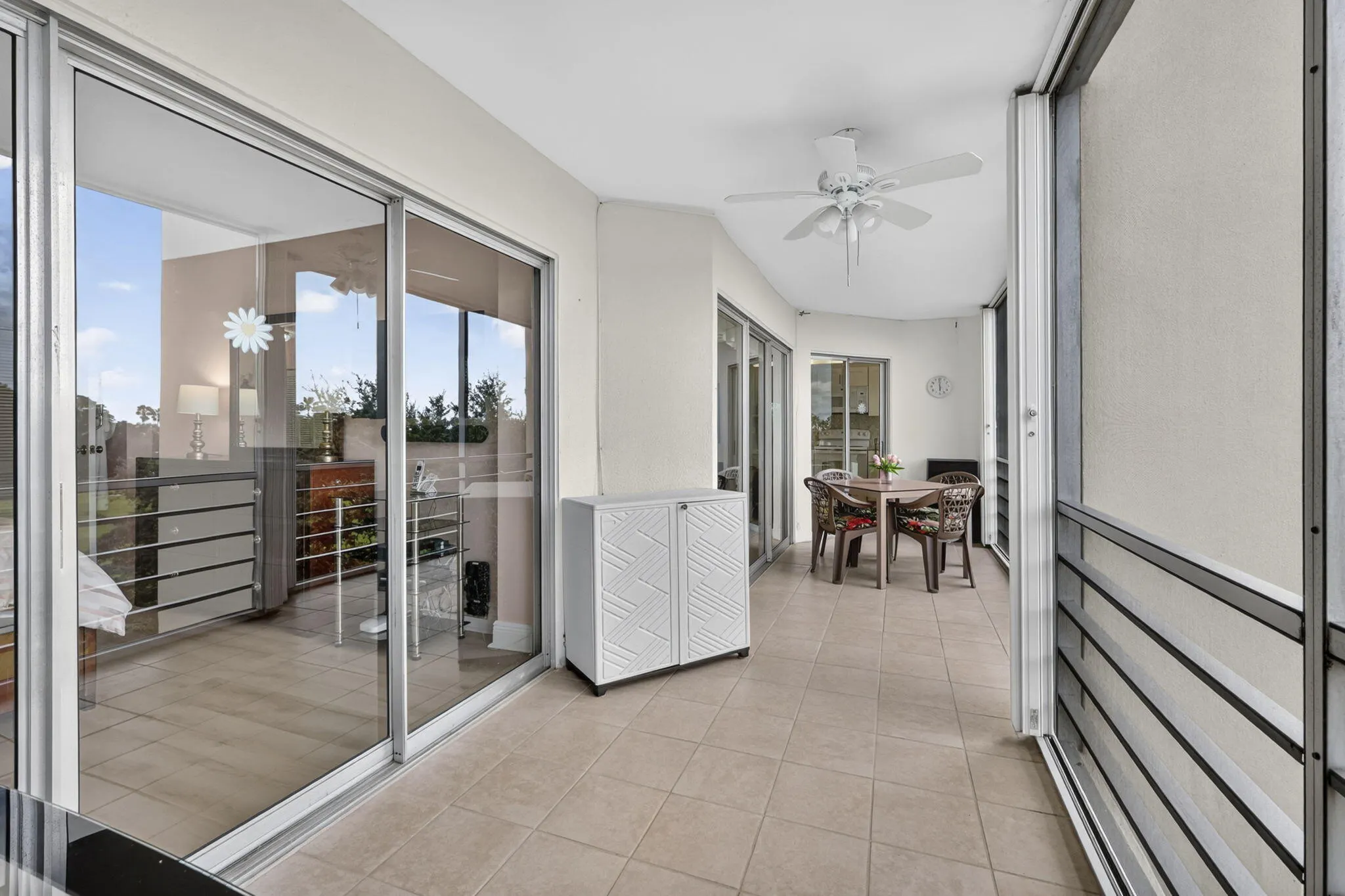 3871 Via Poinciana #407