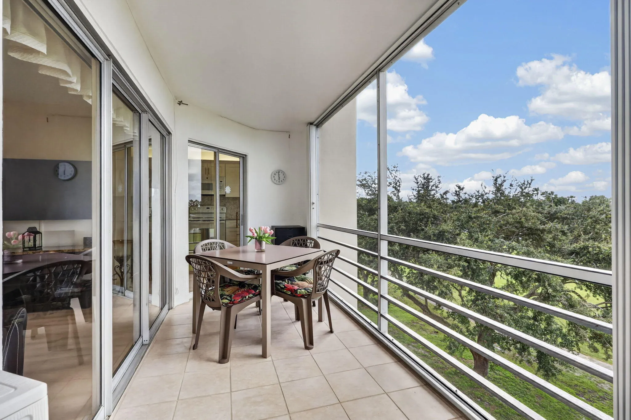 3871 Via Poinciana #407