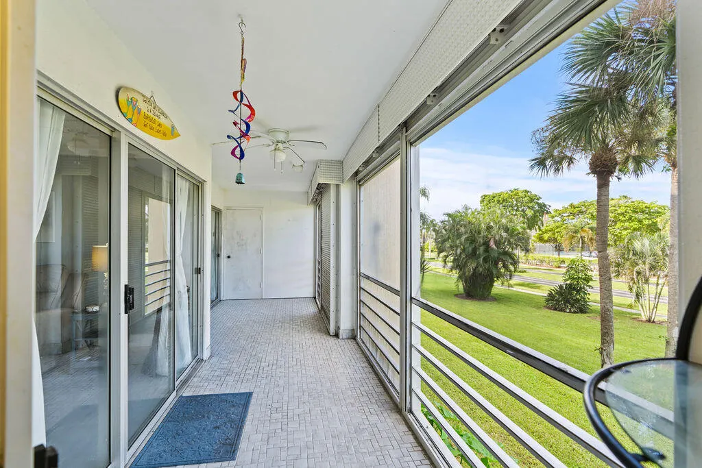 3590 Via Poinciana #216