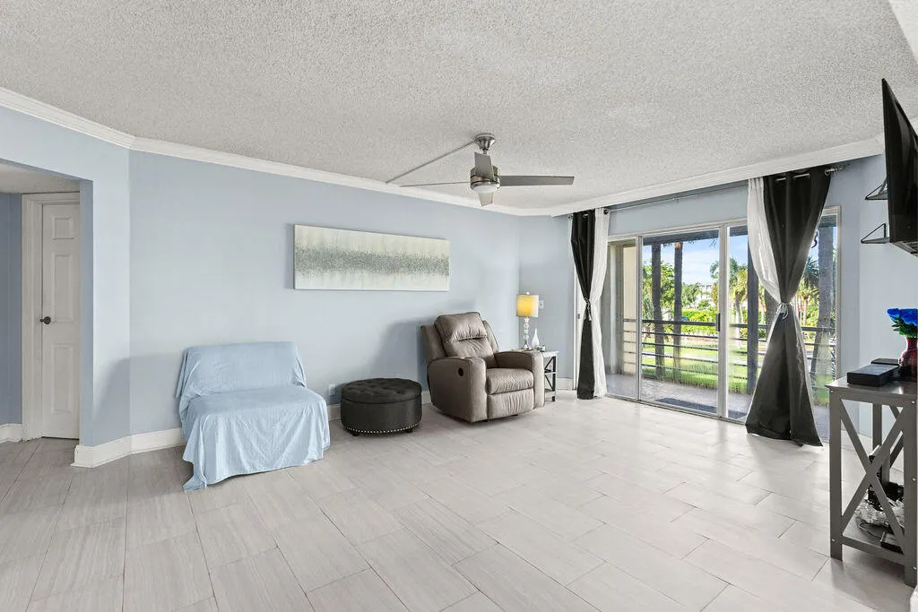3590 Via Poinciana #216
