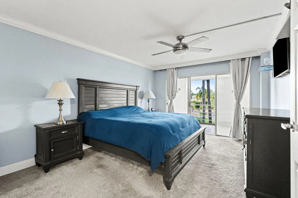 3590 Via Poinciana #216